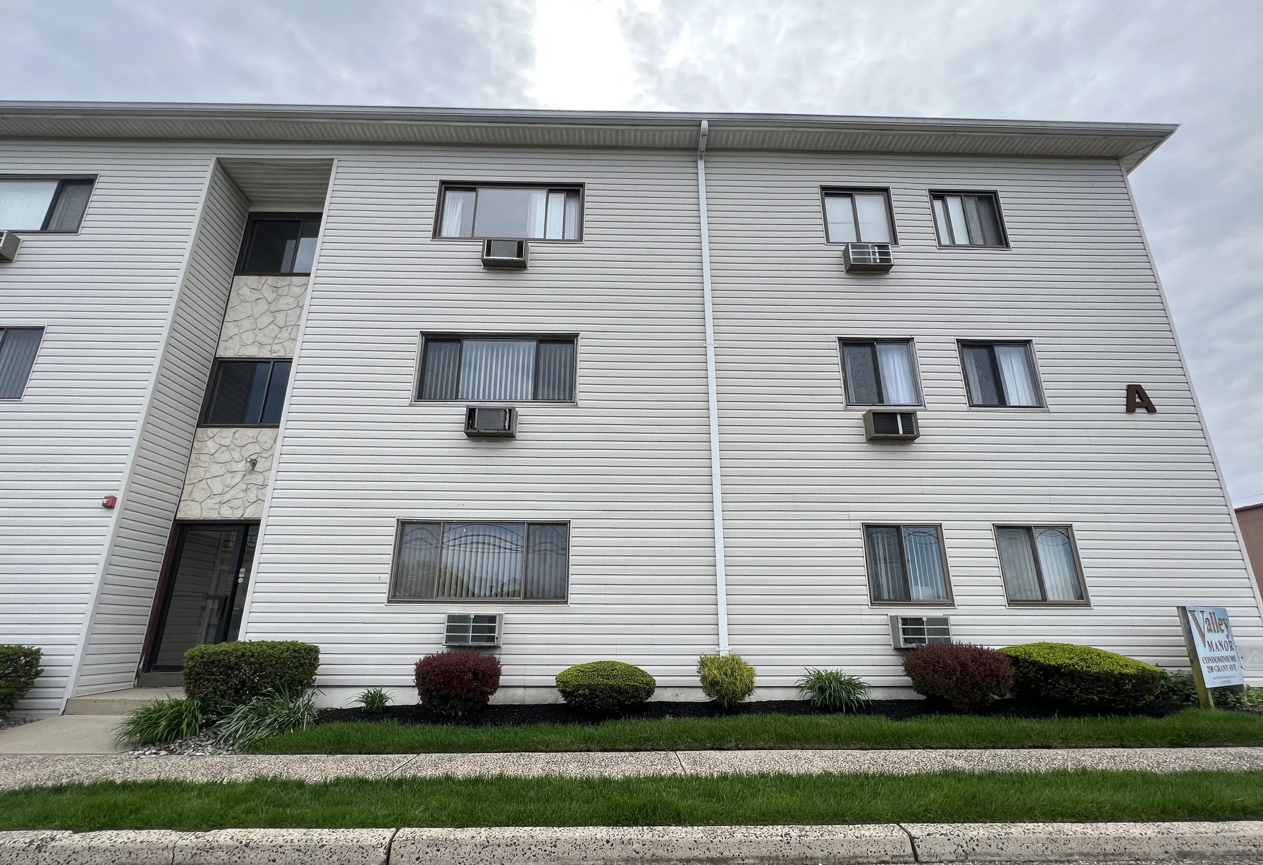 250 Grant Avenue #A8, Lyndhurst NJ (RENTED!) 
