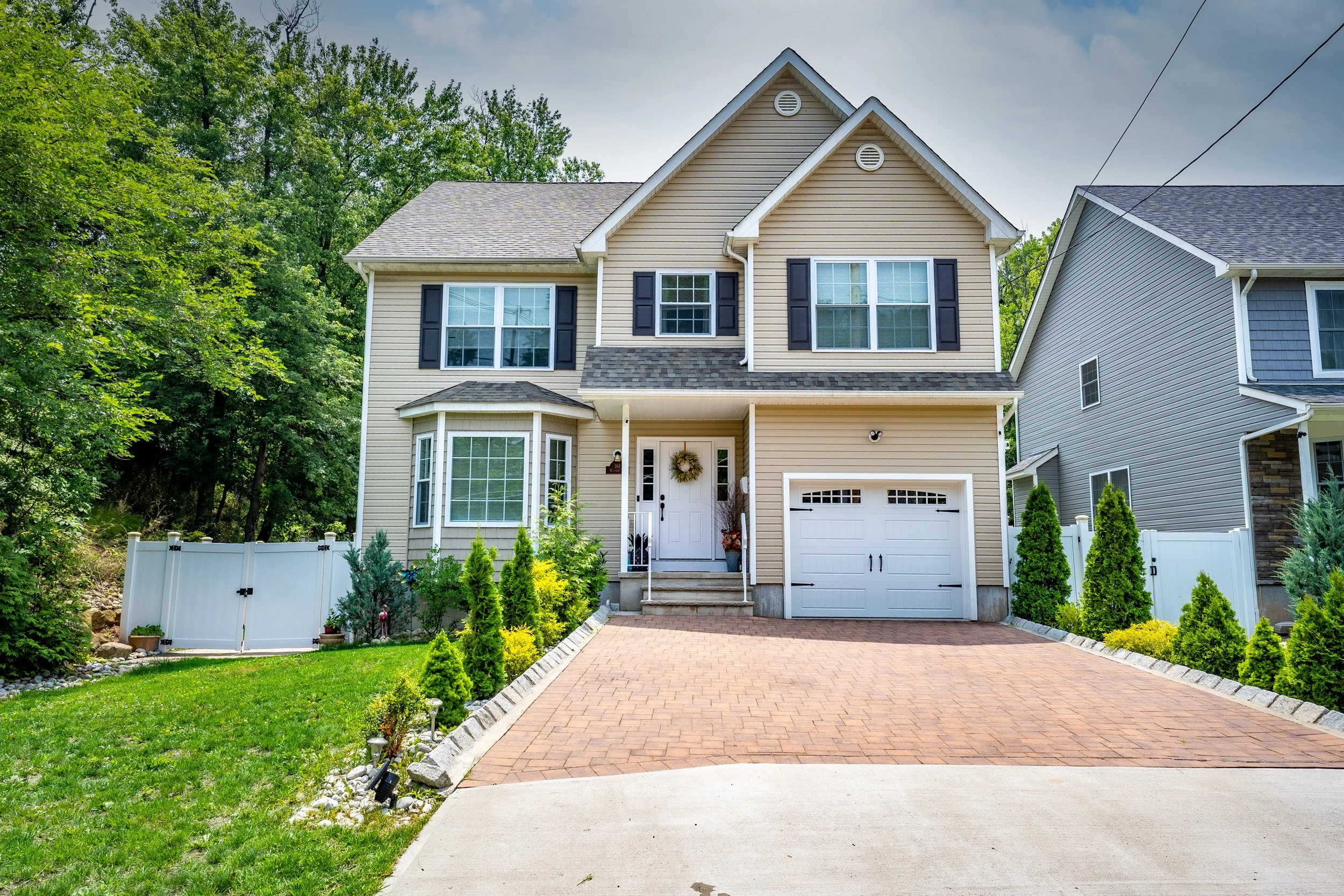 161 METUCHEN AVENUE, WOODBRIDGE  (SOLD!) 
