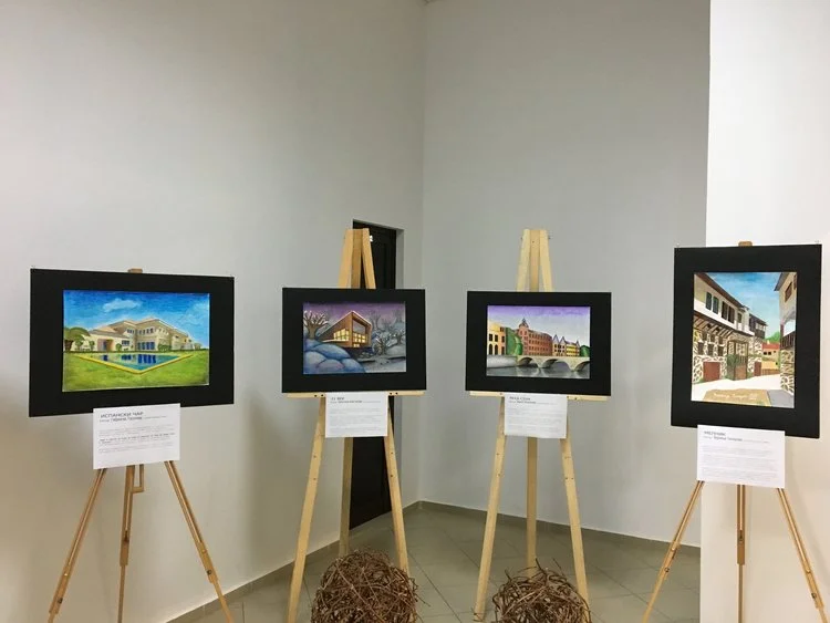 Art exhibit at Villa Melnik