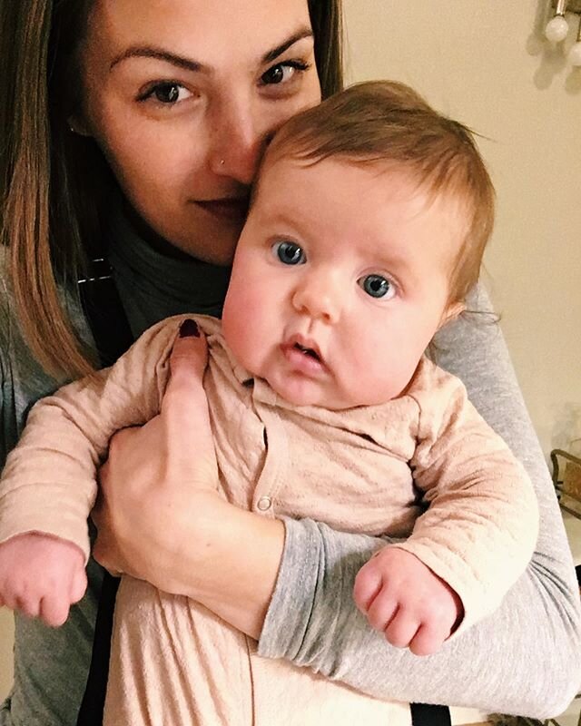 When your friends have babies😭❤️!! Loved meeting sweet Quinnie Lou a few weeks ago in NYC!! &bull;
&bull;
&bull;
#baby #birth #birthdoula #doula #postpartum #friends #nyc