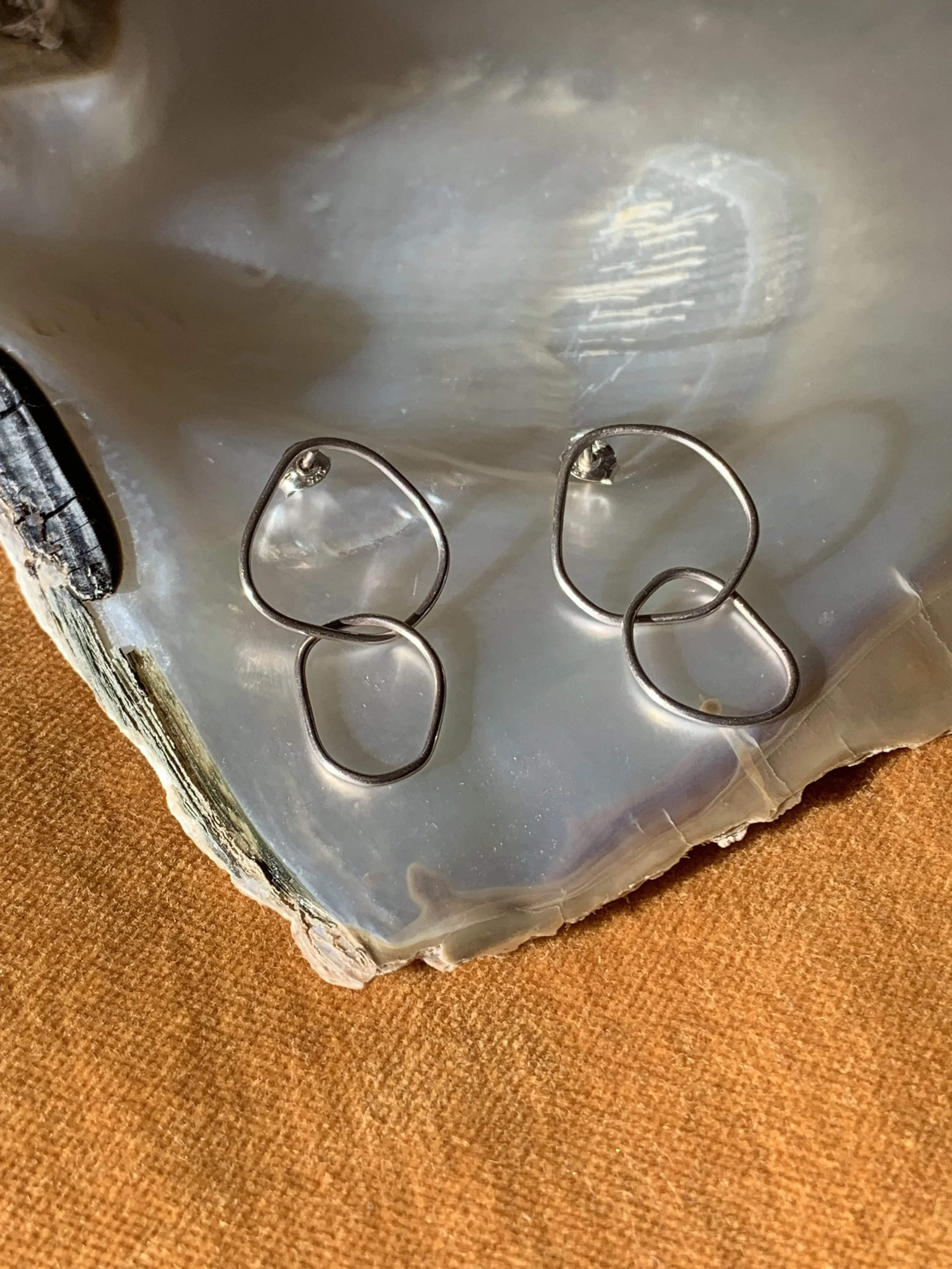 3721ED23-000B-4005-8FCF-DE8E276739AE