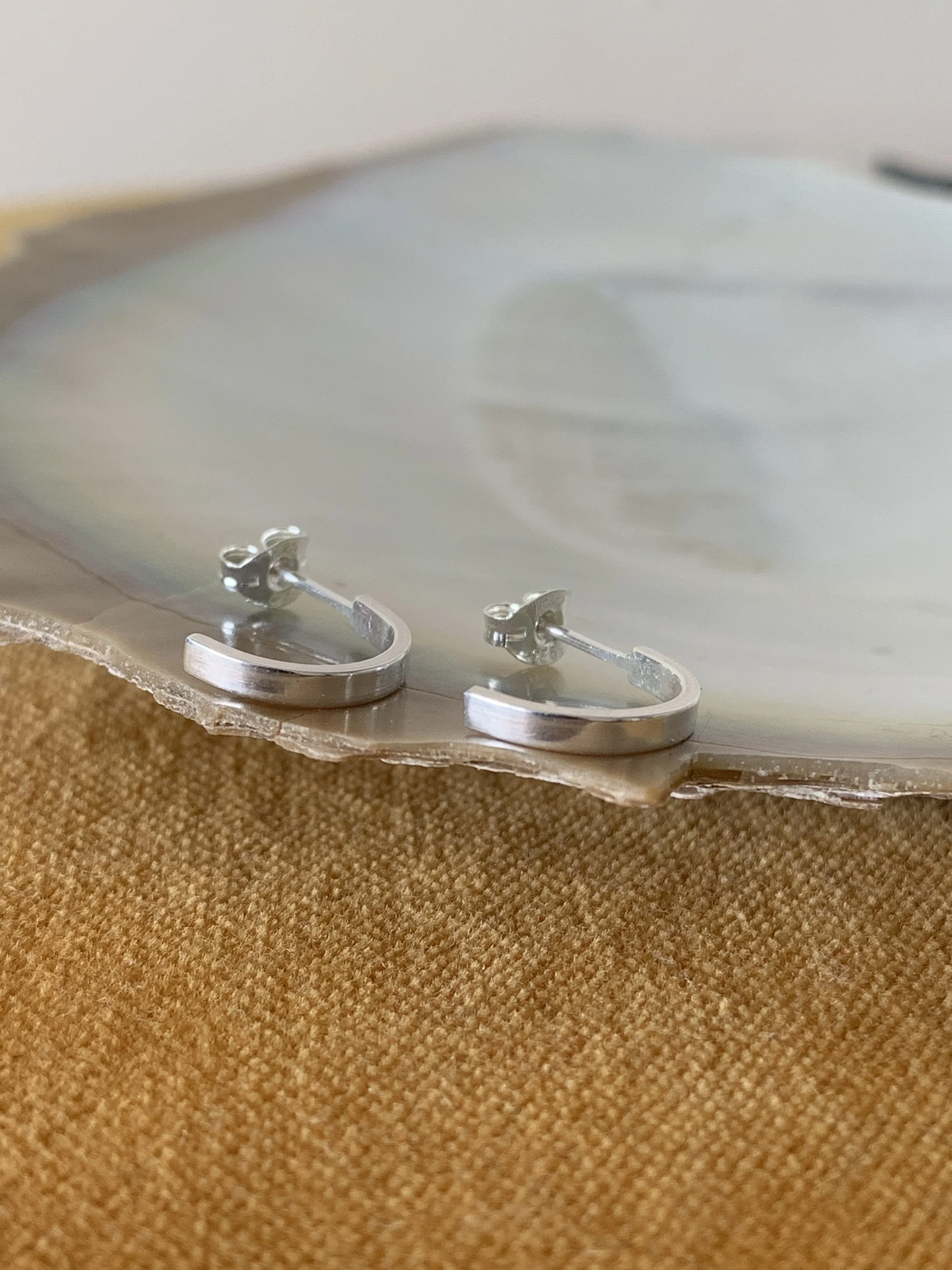 065C6DE5-8D7D-419E-8452-919C3C7353F3