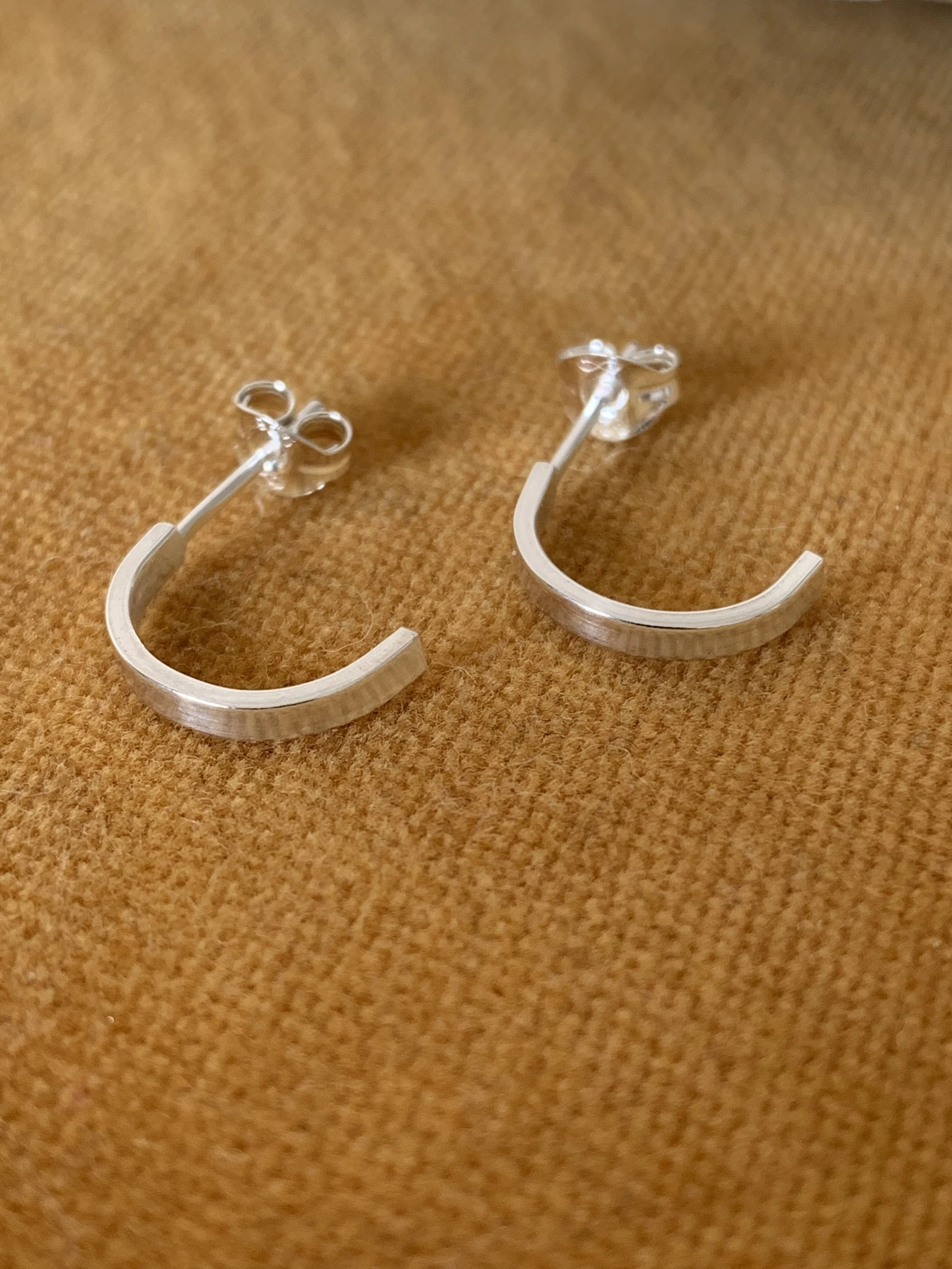 E4F79871-3CC6-49CB-BA34-248C66DFC959