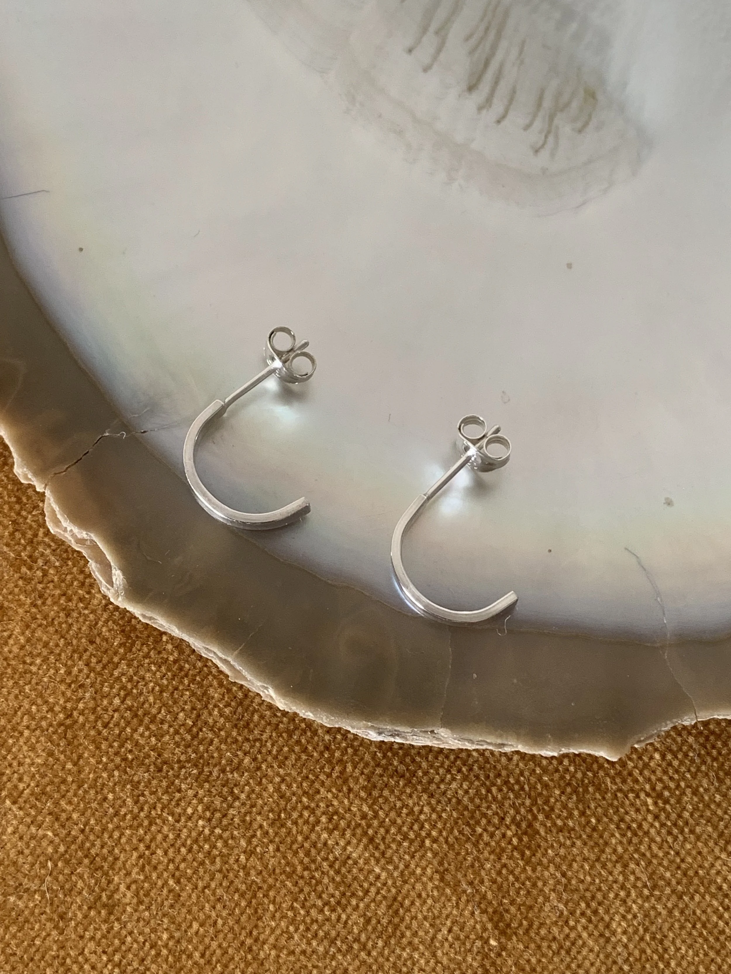 7CAC8635-5586-4463-BF3B-B37B9C2EF9A1