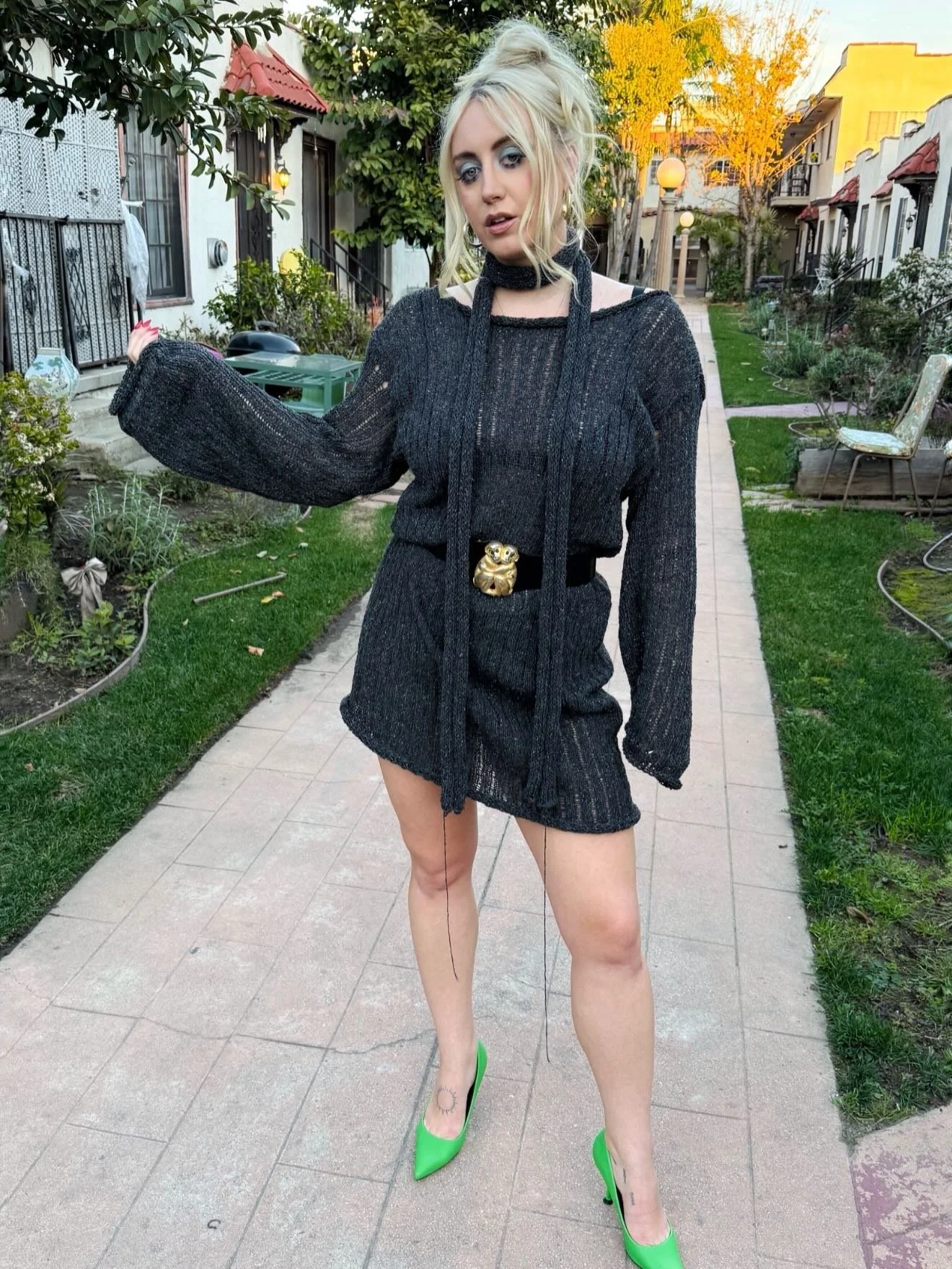 UM I love how this custom set came out perfect on our girl !!!!!! 😍😍😍 ribbed sweater dress + scarf using recycled cotton linen wool blend. swipe to see our HUGE celeb moment and Biggs helping finish her scarf in full glam hours before the event 🥰