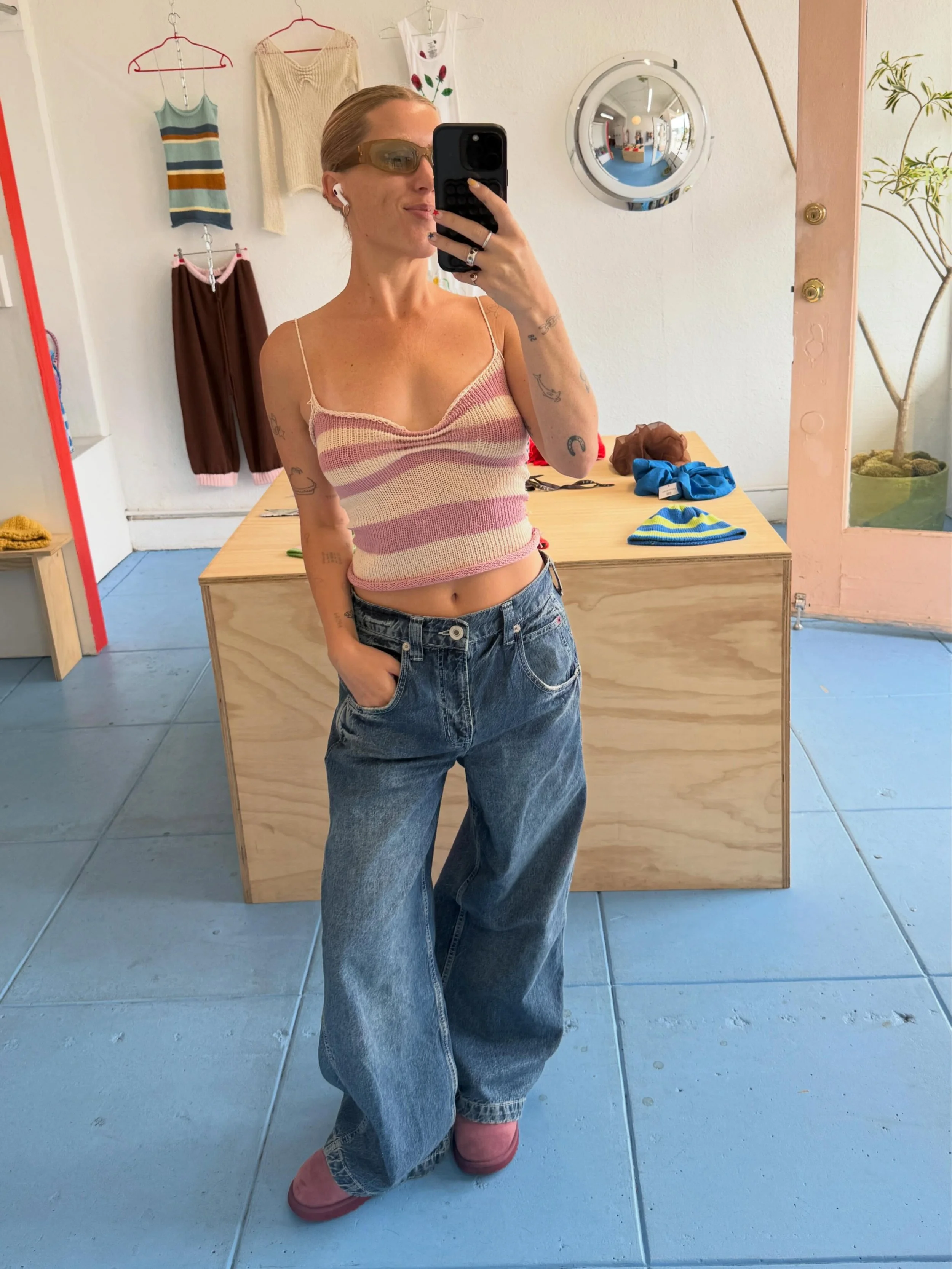 First peek of summer and I feel my personality (love island, summer house reunion, girls rewatch) coming back !!!!!!!!!!!! 🌞