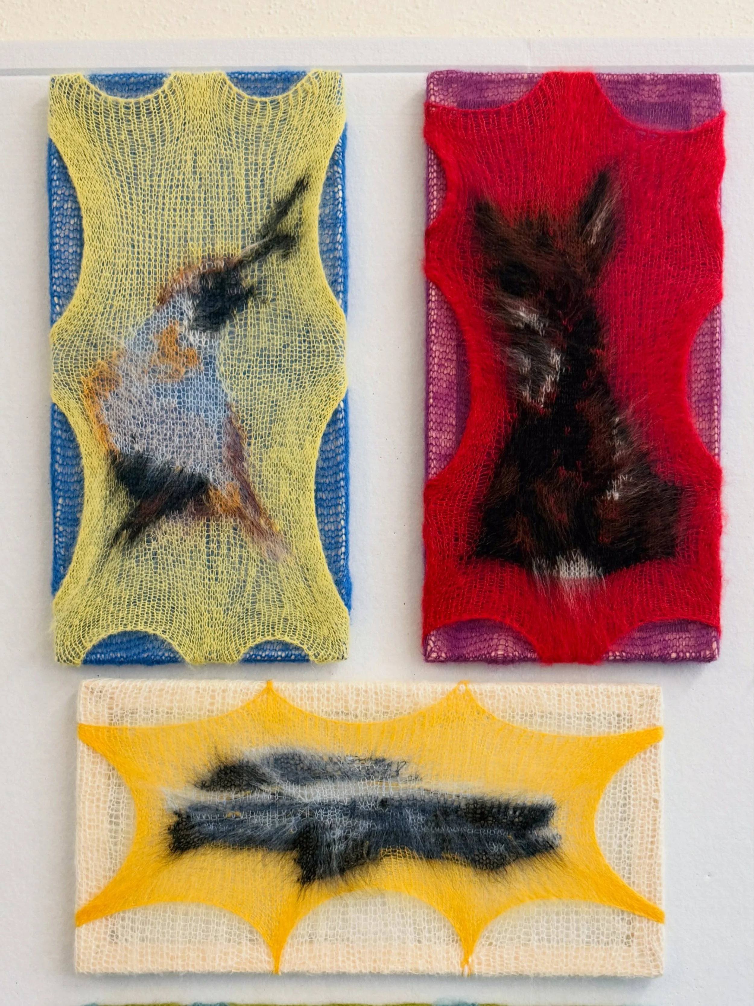 A few more knit mohair textiles on stretcher bars 👩&zwj;🎨