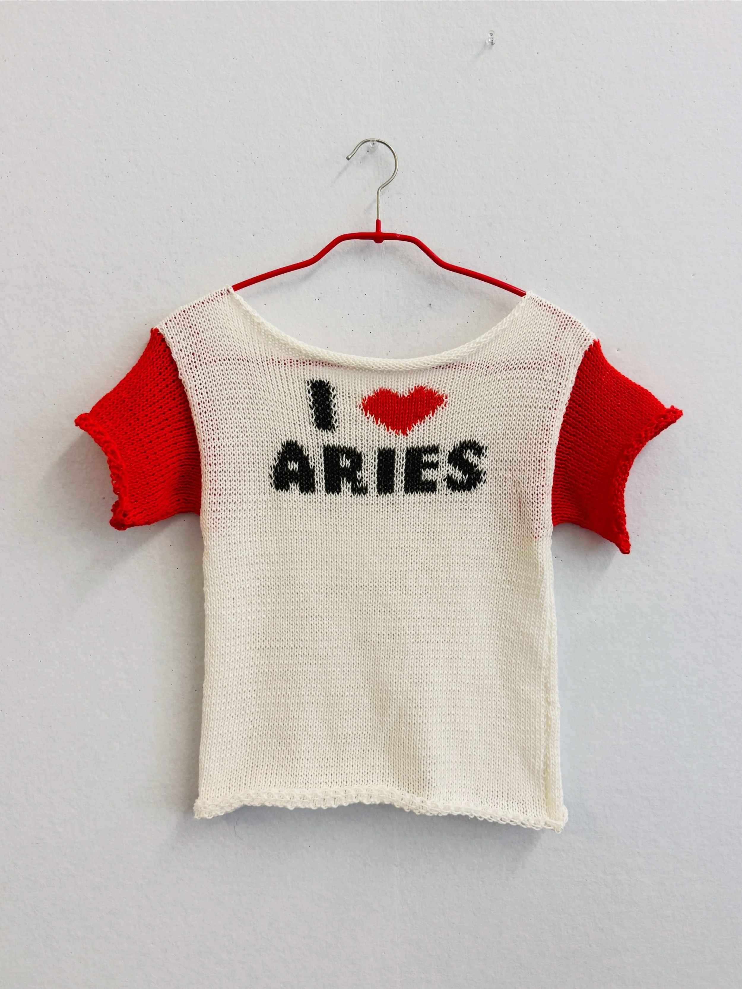 Had to!!!! What else do we ❤️??? Beer???? I&rsquo;m open girls 
#aries #astrology #knitting #knit #baseballtee