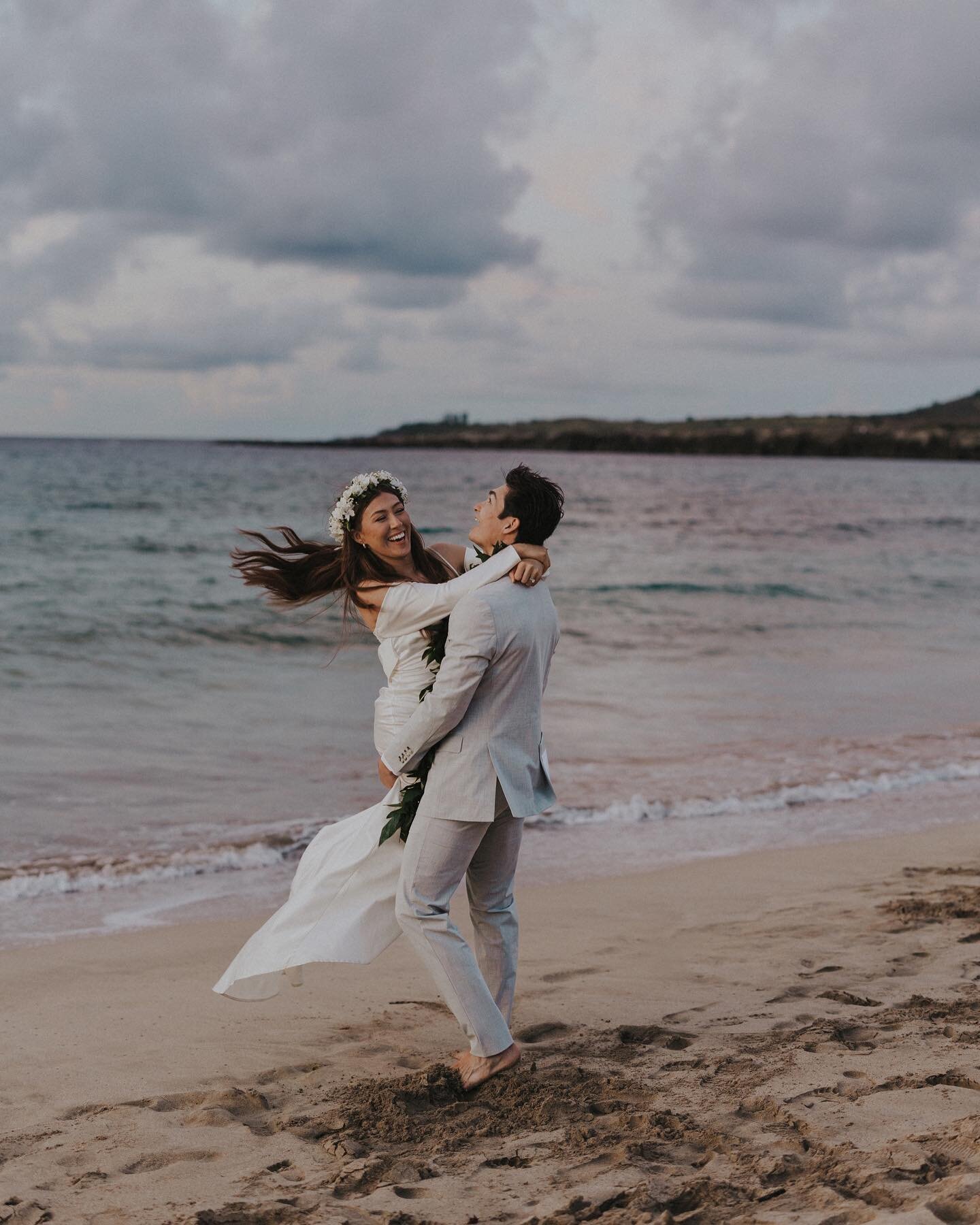 evan + alex&rsquo;s elopement night ending with the most gorgeous pink sunset 💖