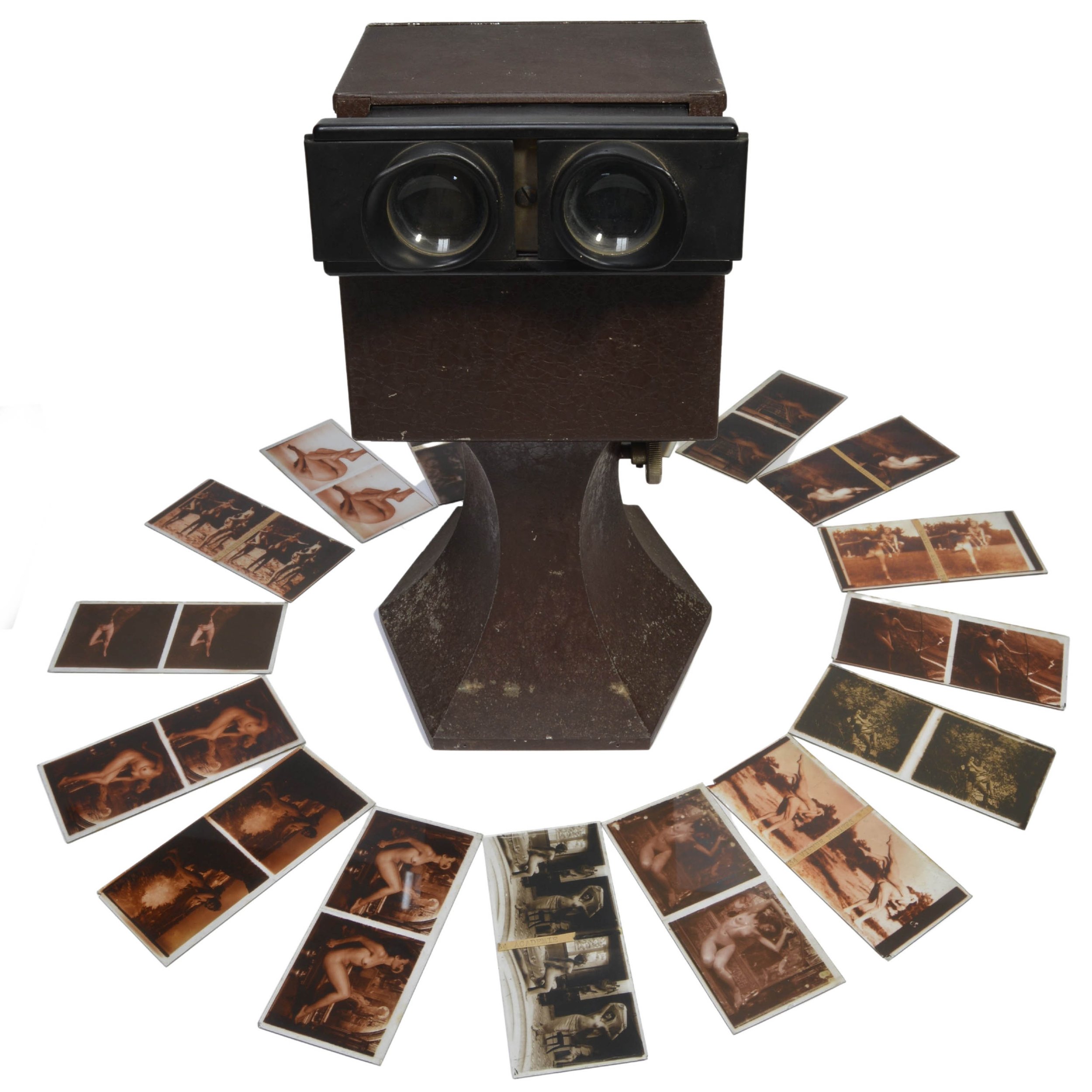 Gaumont tabletop stereoscope