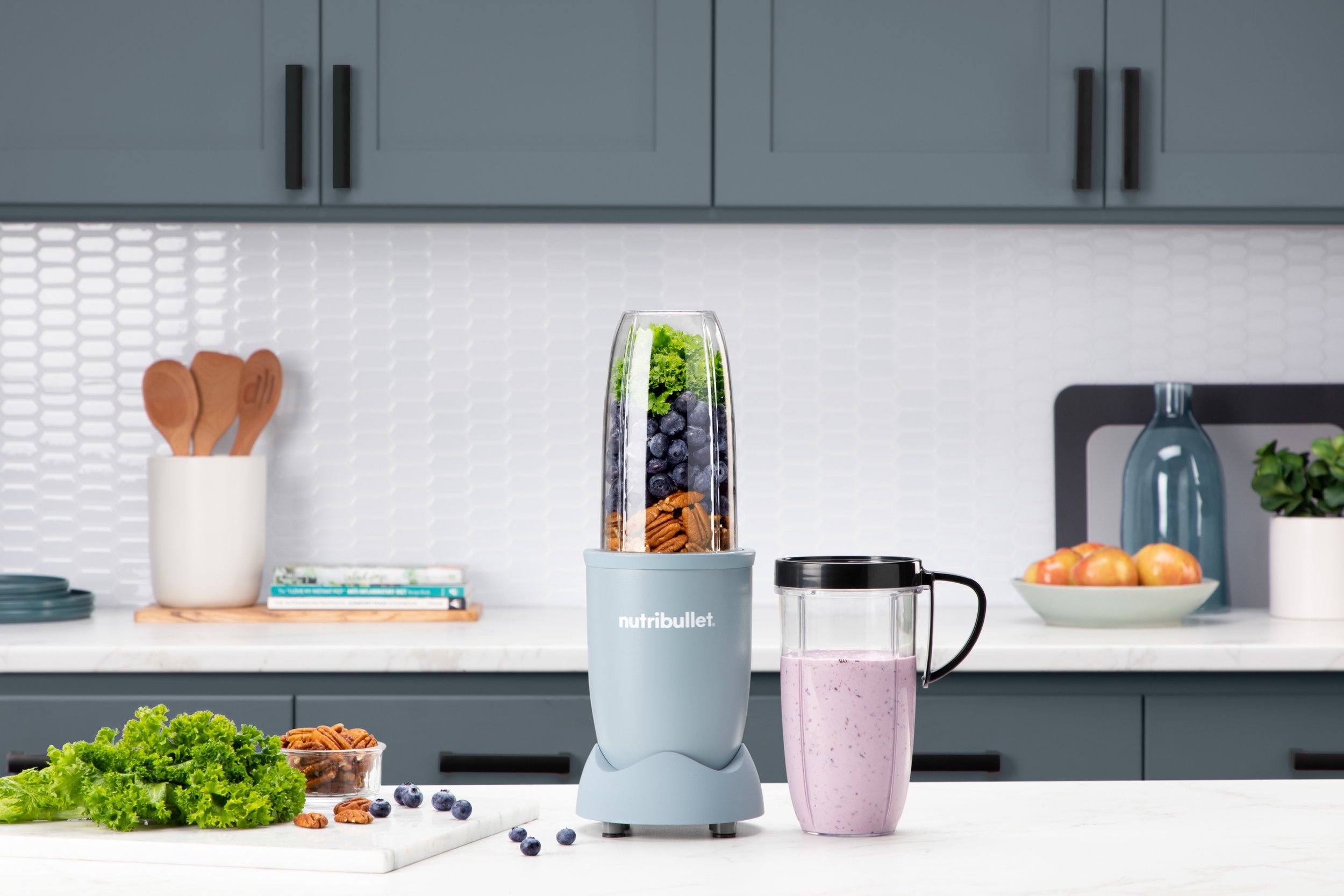 NB_Pro-MASL-Matte-Slate_Lifestyle_Kitchen-Unit-Smoothie_HiRes.jpg
