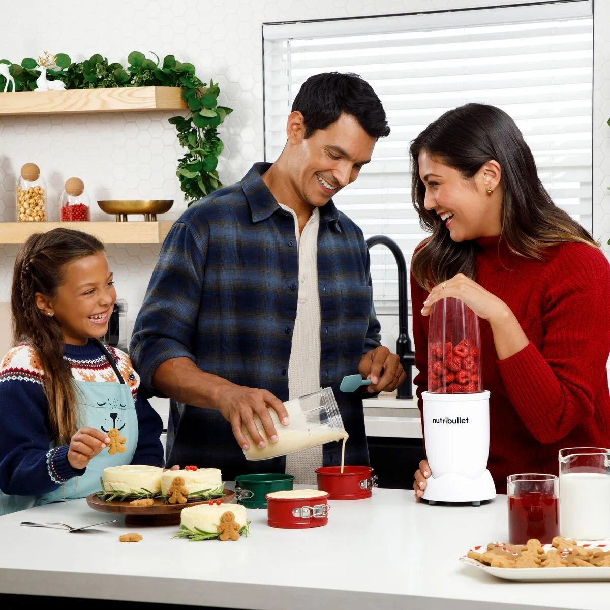 Retailer2_extra_small_1200x1200_72dpi-NB_Pro-AW_Lifestyle_Holiday-3-Family-in-Kitchen-Raspberry-Cheesecake_3000X3000.jpg