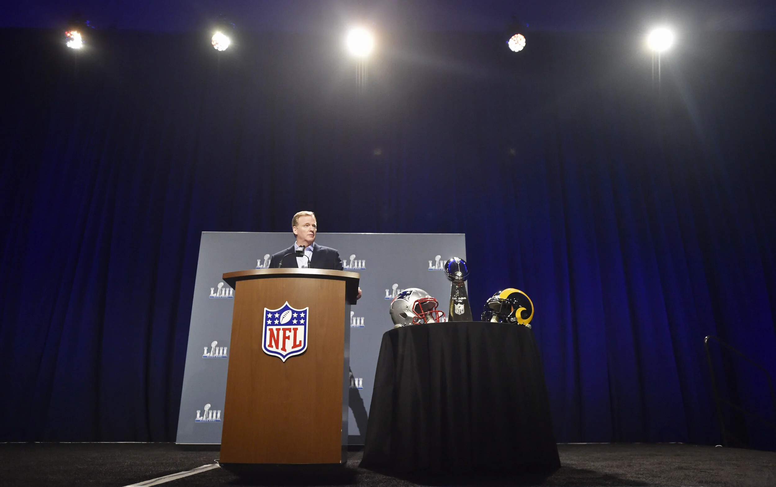 10.) DKF190130001_Roger_Goodell_Press_Conference .JPG