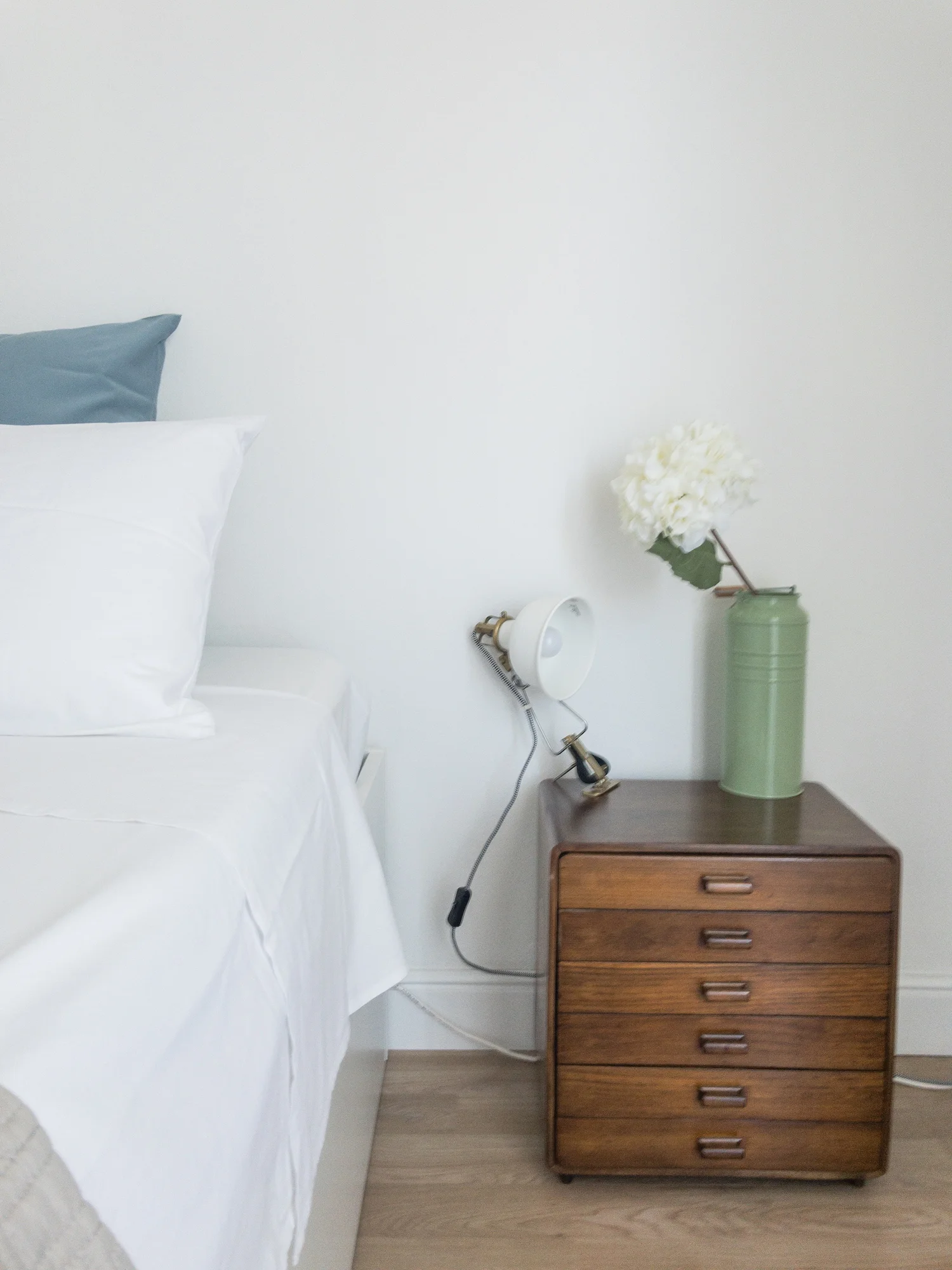Airbnb review Catania bedroom.jpg