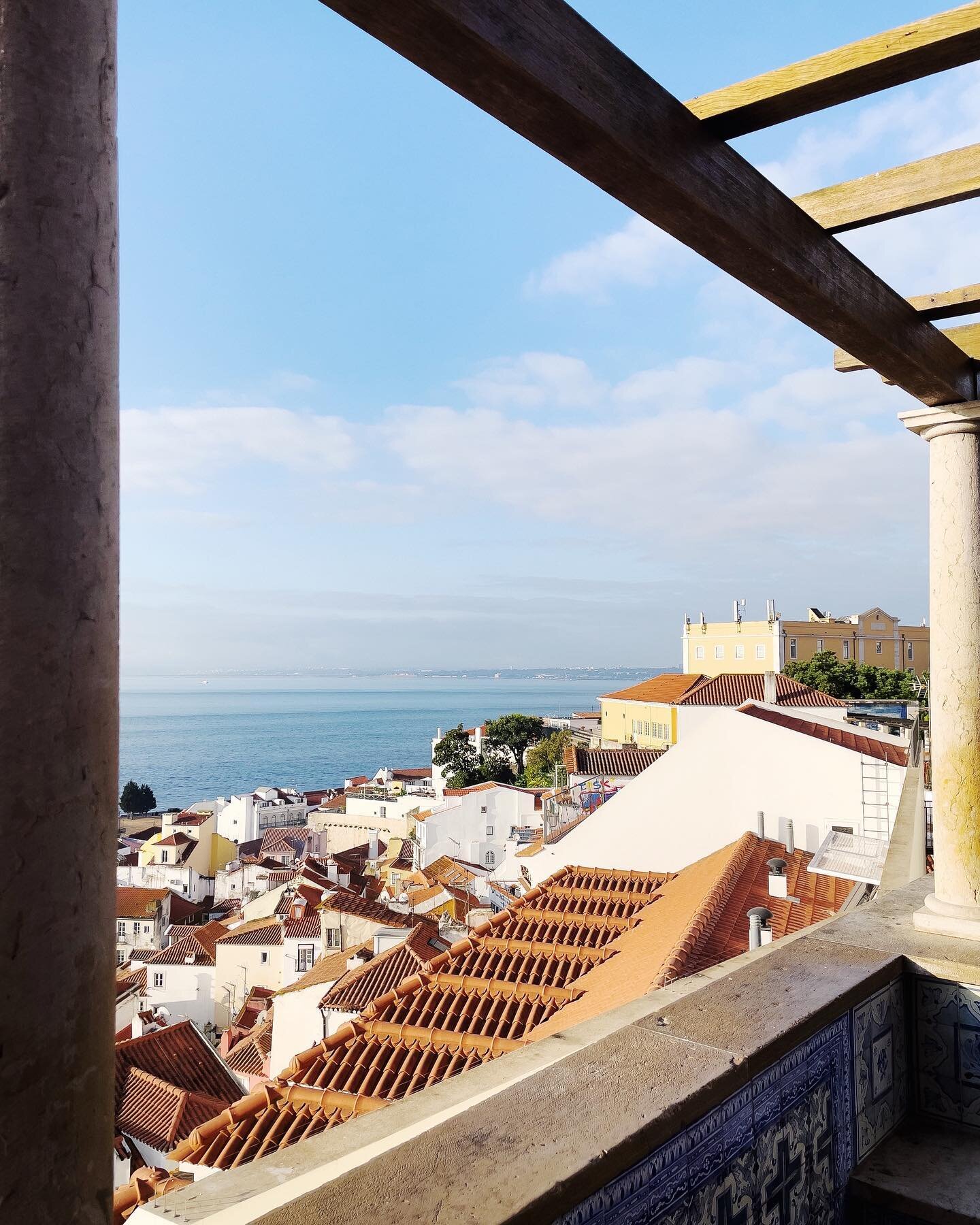 Just like Rome, Lisbon is a city built on seven hills which means you are almost certain to encounter a beautiful view everywhere you look. But the most breathtaking vistas are enjoyed from many miraduoros or scenic viewpoints dotted around the city.
