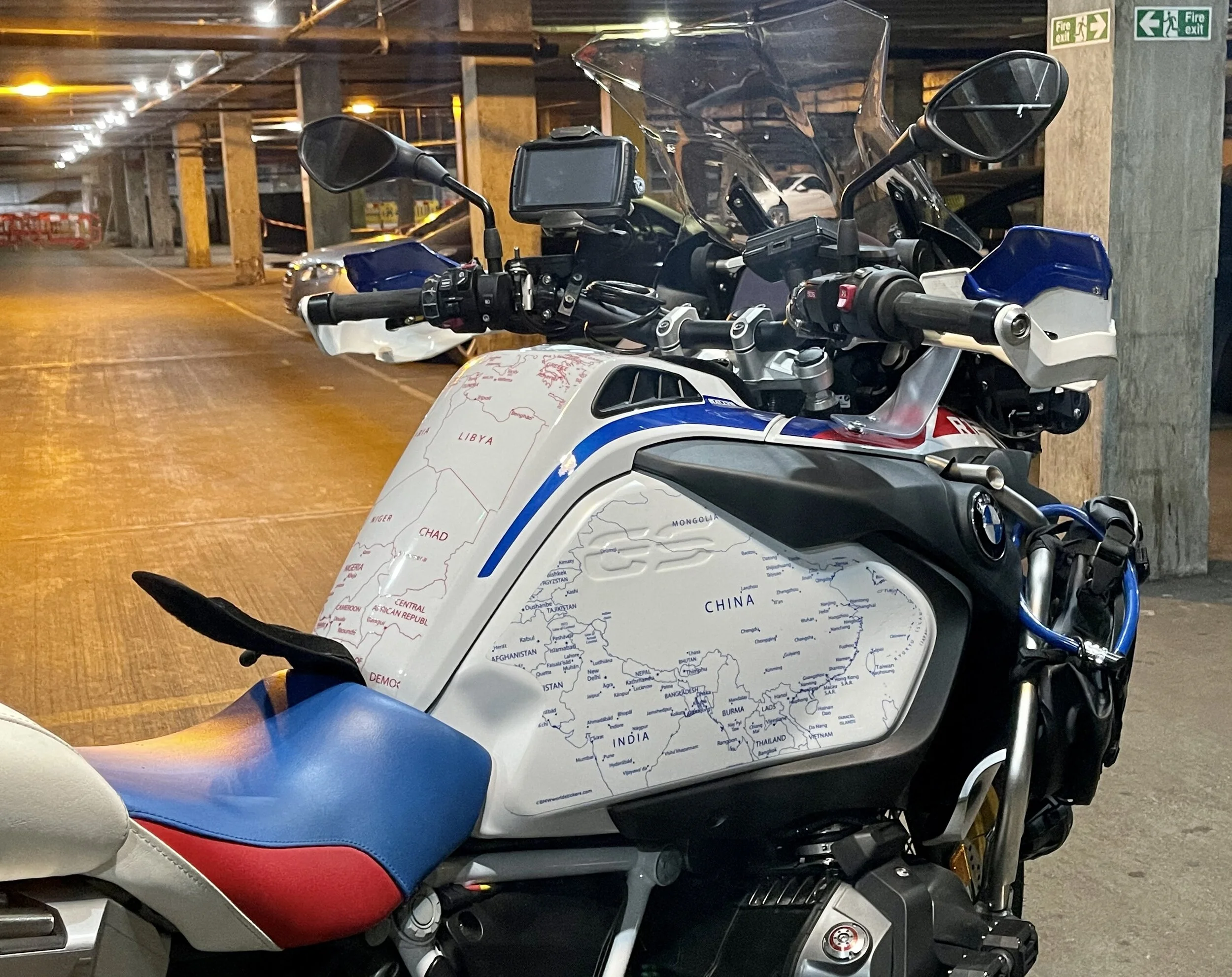 Compatible Tank Flanked Stickers For BMW R 1200 / 1250 GS Adventure LC – Made In Italy