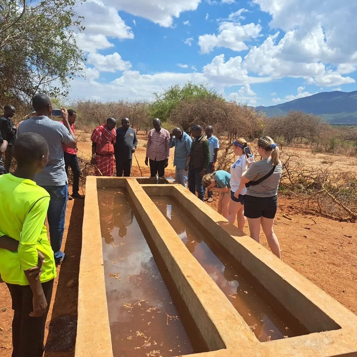 Zion Baptist Church Watering Trough Improvement 
SDF upgrades water trough piping so that the trough can fill in 2 hrs versus 2 days!
This is a much-needed upgrade to the water trough due to the persistent drought in Southern Kenya.