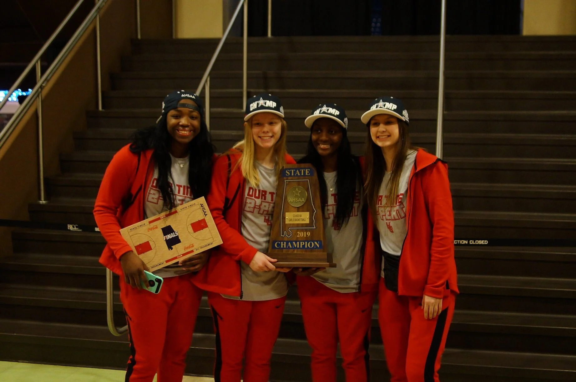 Makenzie Hill @andoamkenz