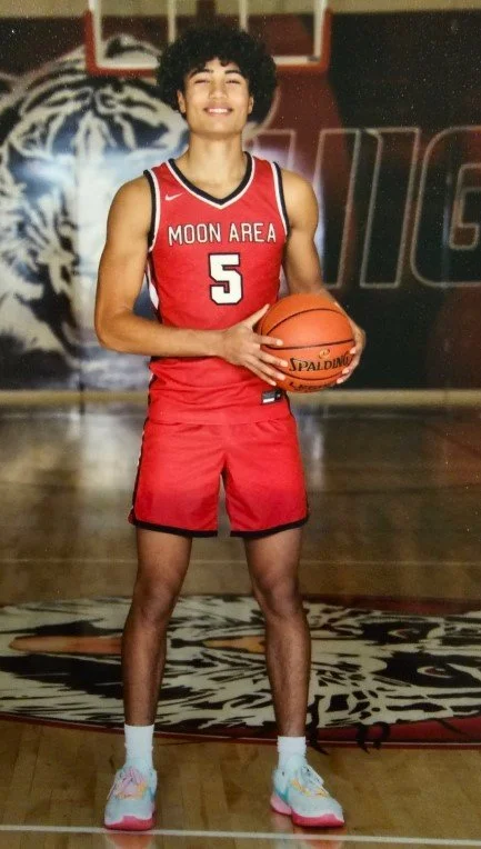 Elijah Guillory  @Elijah_g5