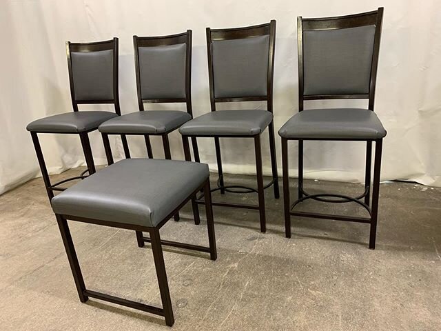Swipe for the before pics! Finished a set of 8 counter stools, and a bench, in textured vinyl from @ennisfabrics to sharpen up a client&rsquo;s home. Lead times on small orders are still quick, as we fit them in around our bigger projects. #reupholst