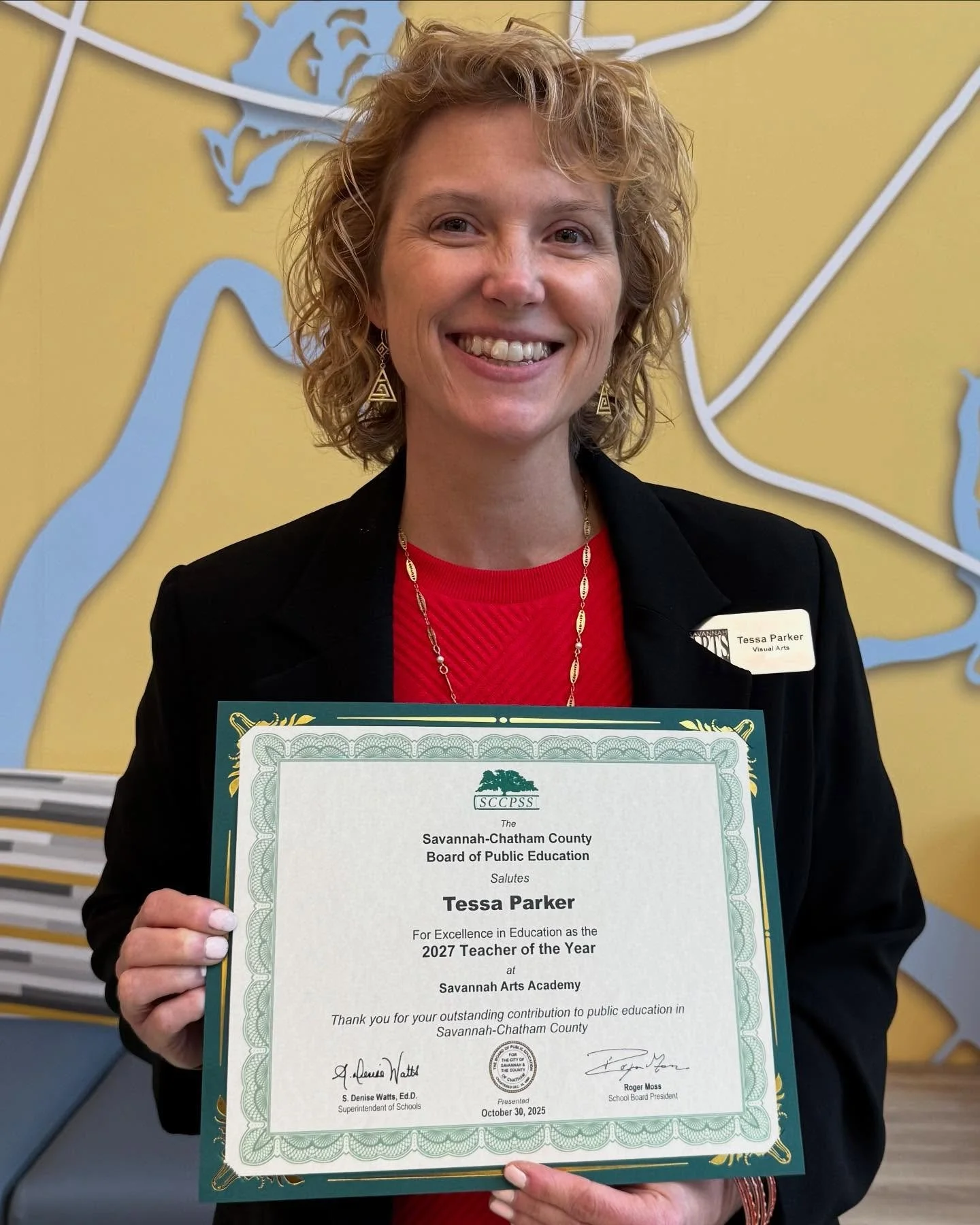 Thank you, to my SAA family, for voting me the 2027 Teacher of the Year. I am greatly honored. 🥰 Next school year I will start attending Senate meetings and represent our school. 
.
#ap2d #highschoolartteacher