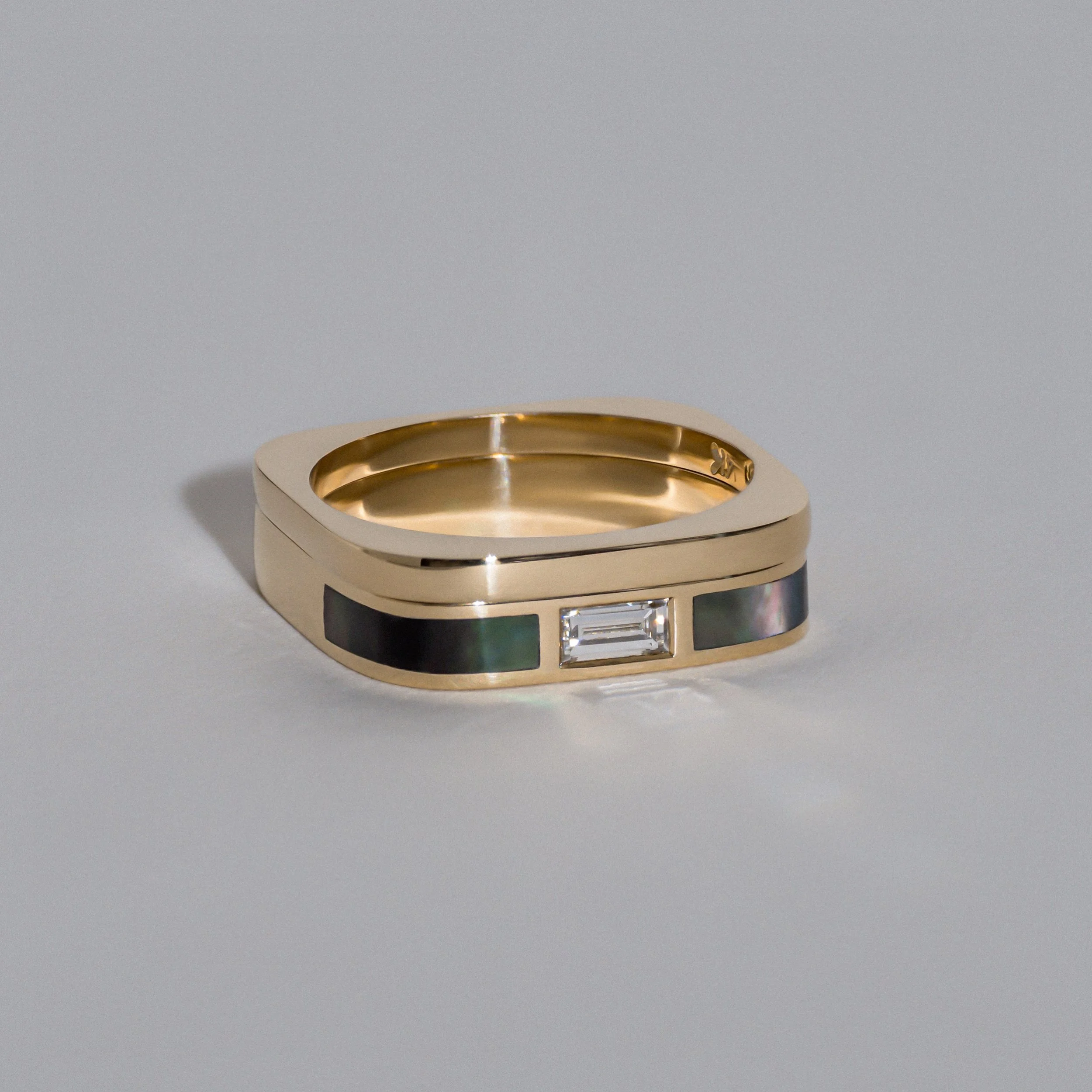 Congratulations, Kate &amp; David! It was an honor creating this bespoke ceremonial set. 🤍

An elongated baguette diamond framed by dark mother of pearl, paired with a solid Kvadrat band.
Built around contrast, proportion, and the kind of pieces mea