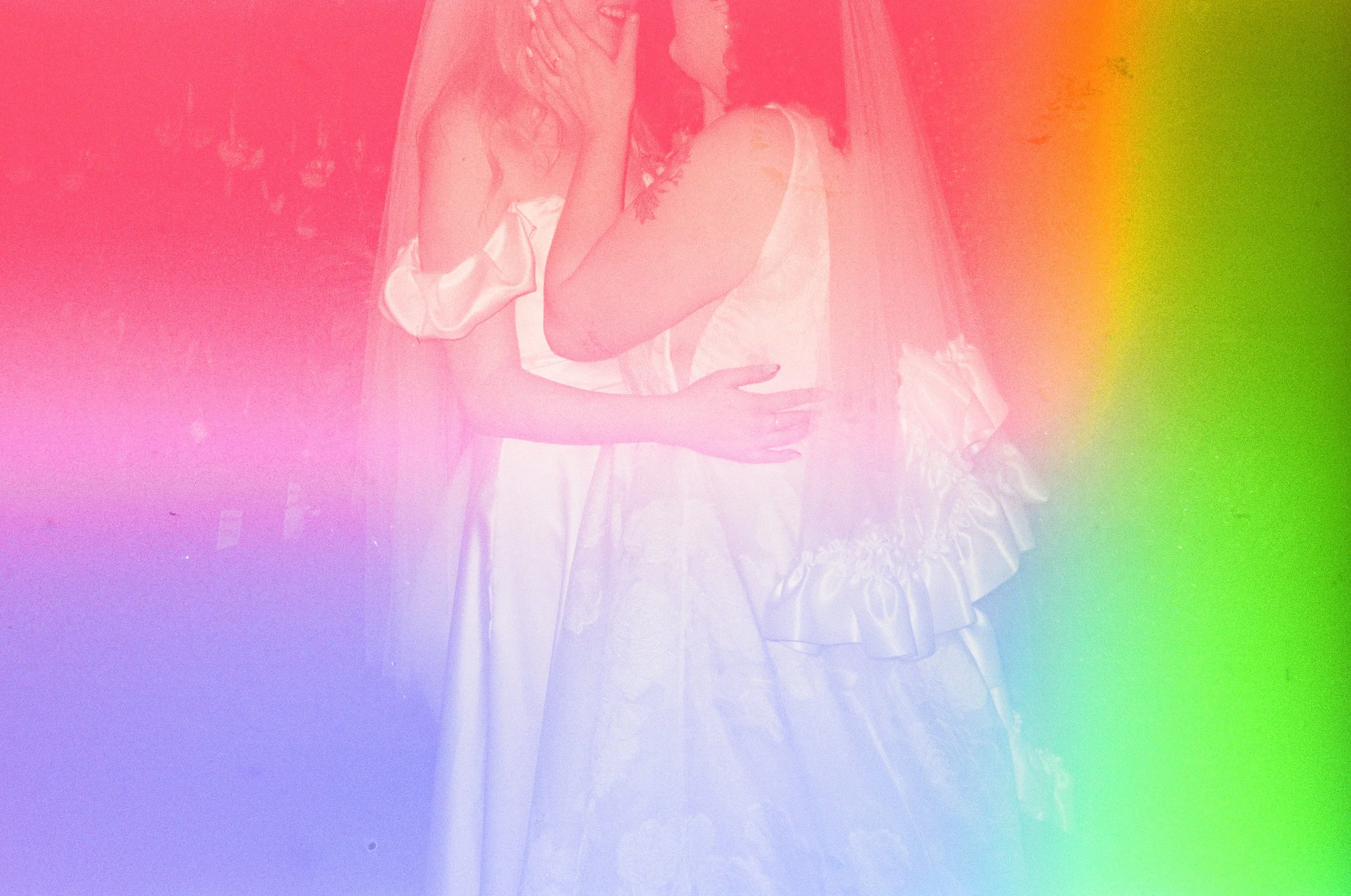 EmmaHannahRocknRollBride-18.jpg