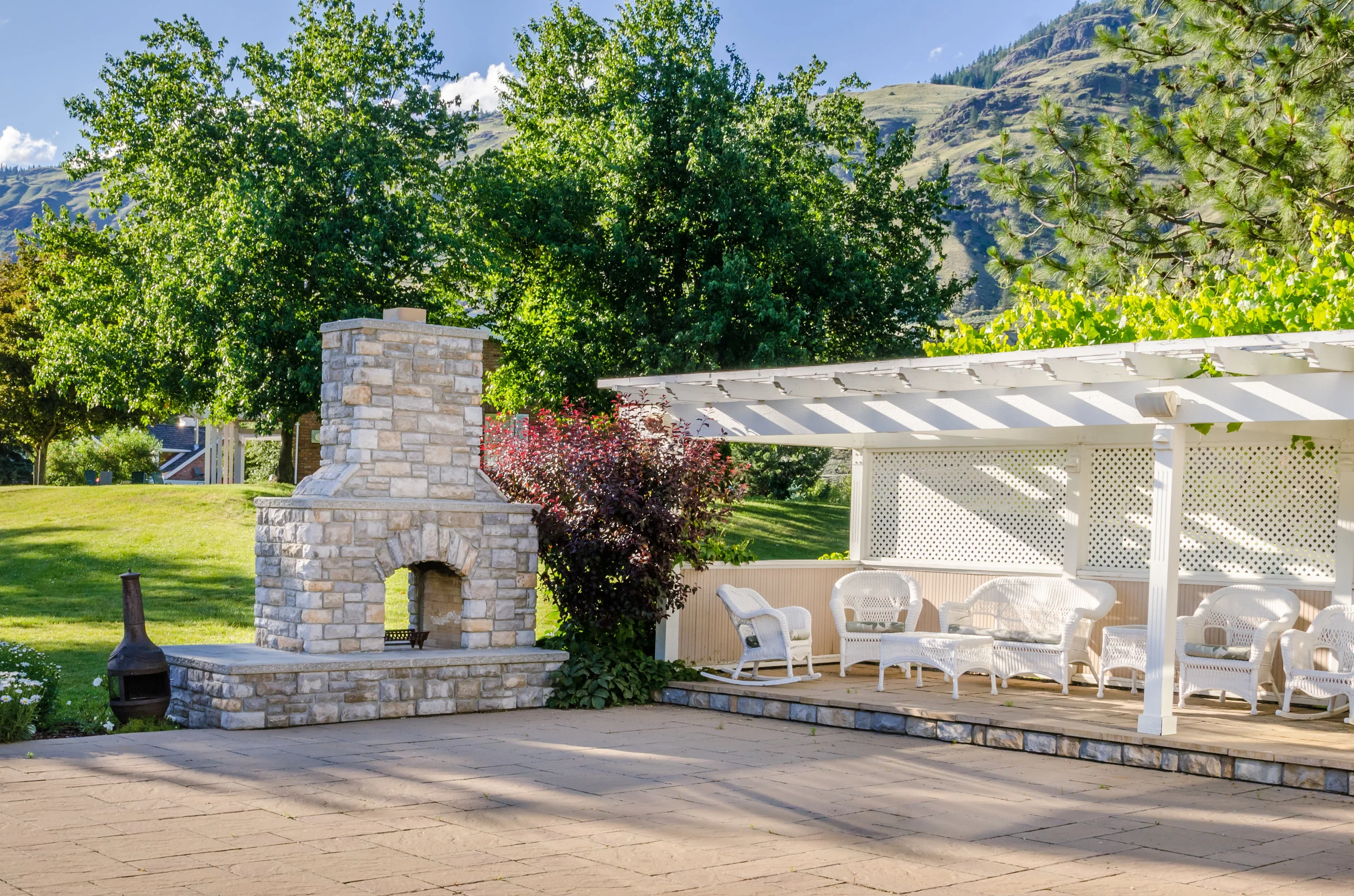 Fireplaces are similar to fire pits but with a… learn more