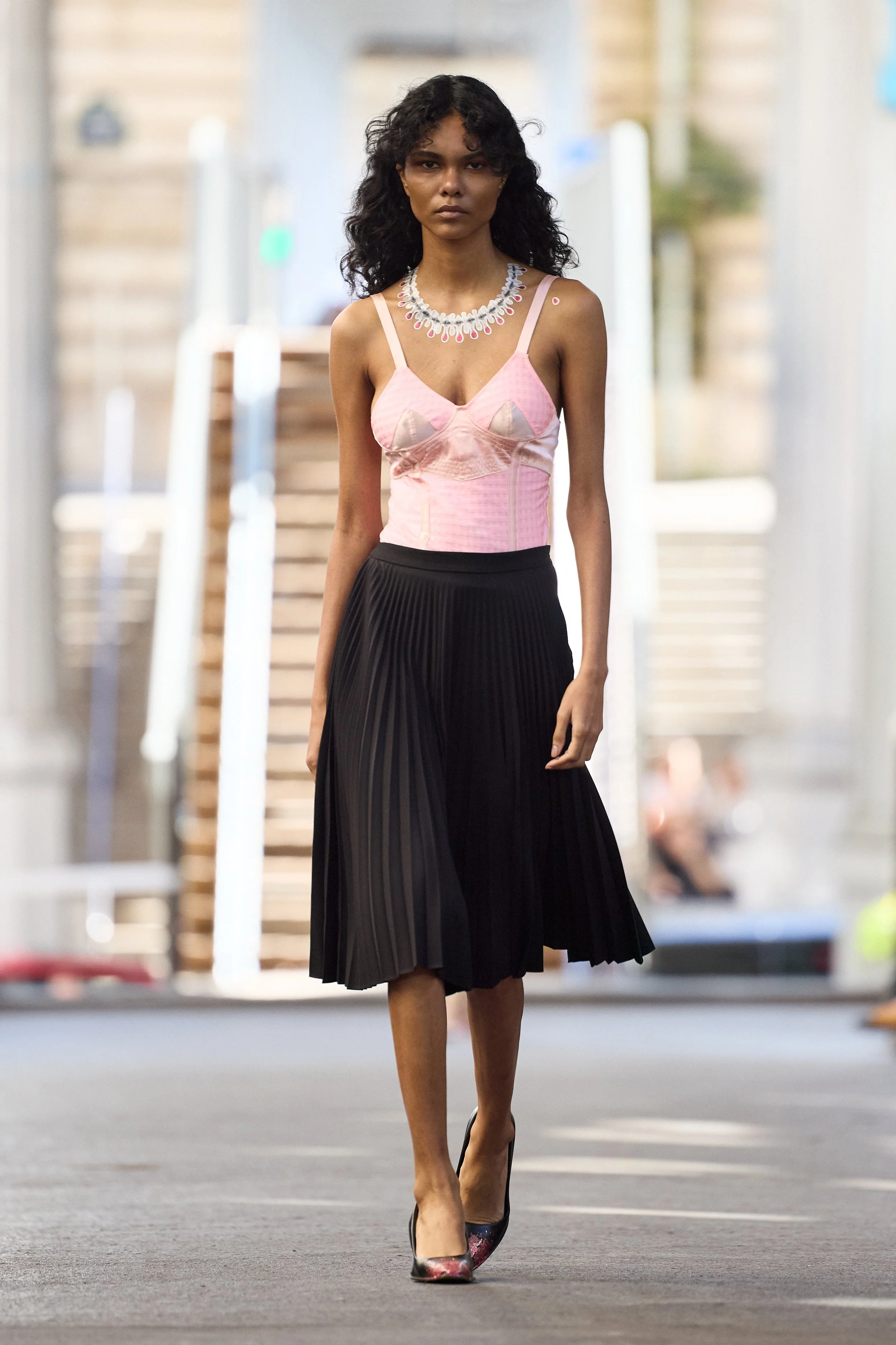 Julie Kegels_ss26_runway_press_look06.jpg