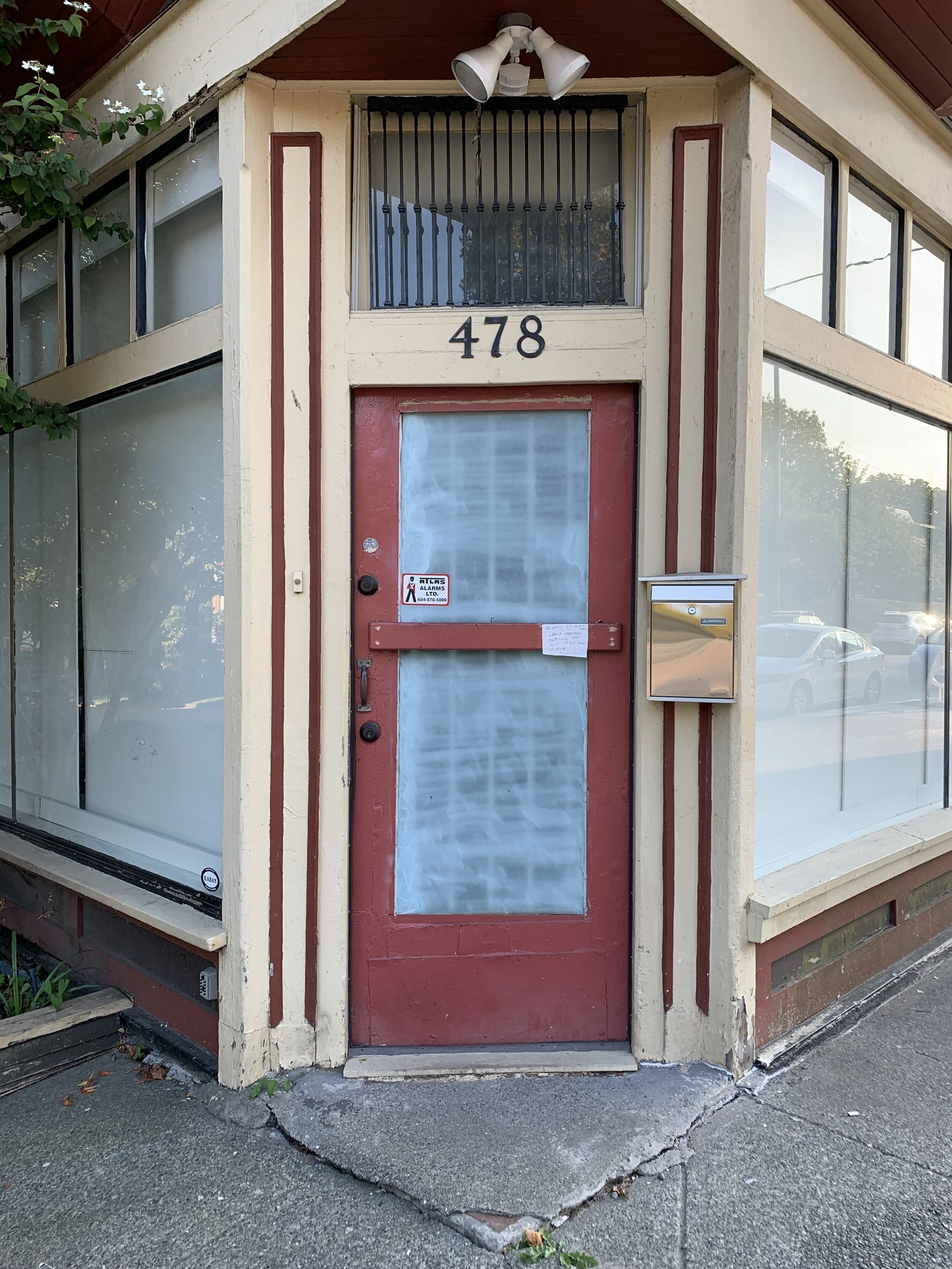 EXT SCOTT'S APARTMENT - BEFORE