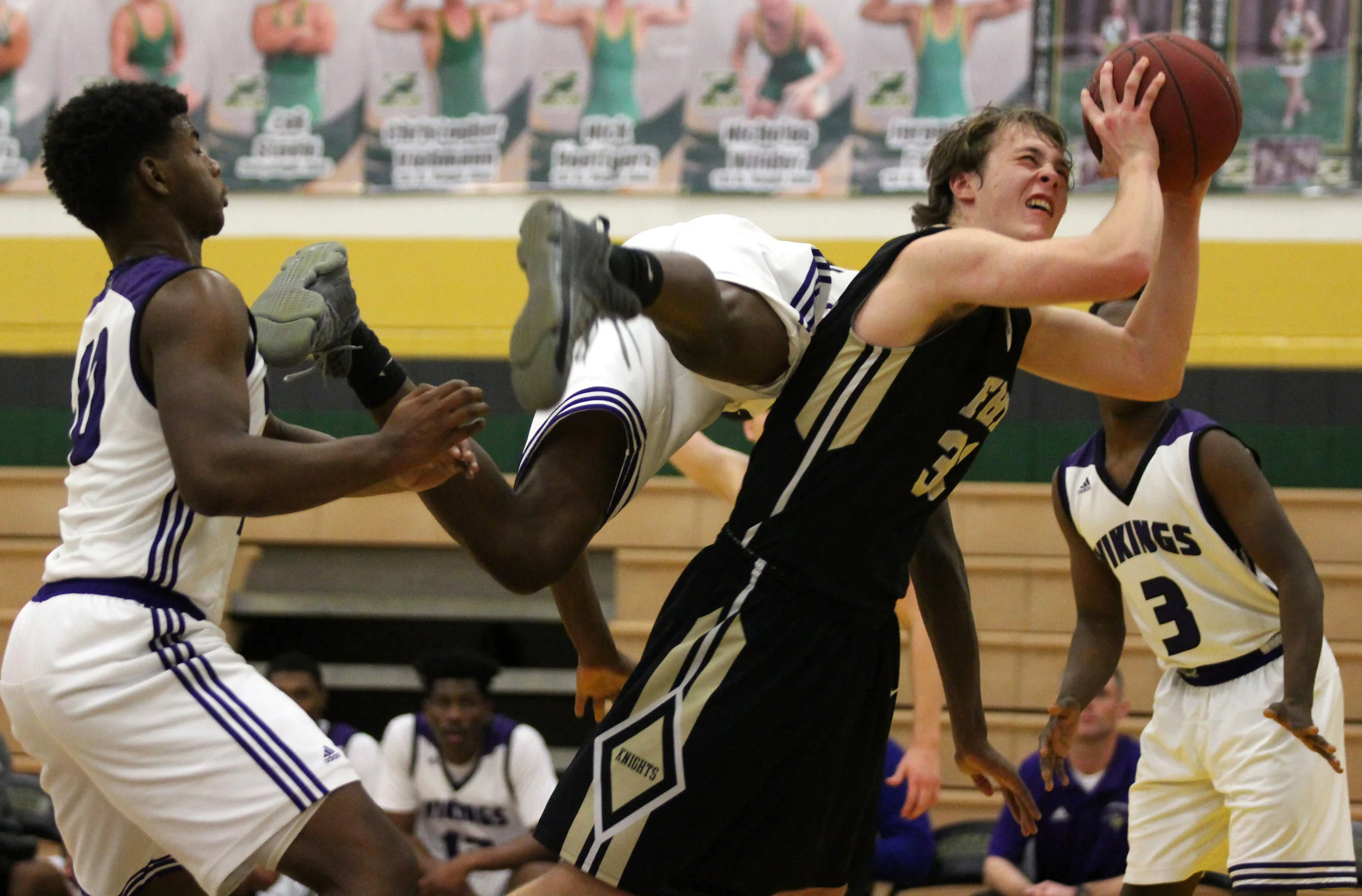 1.26_VBoysBasketballvsParkwayNorth_8.jpg