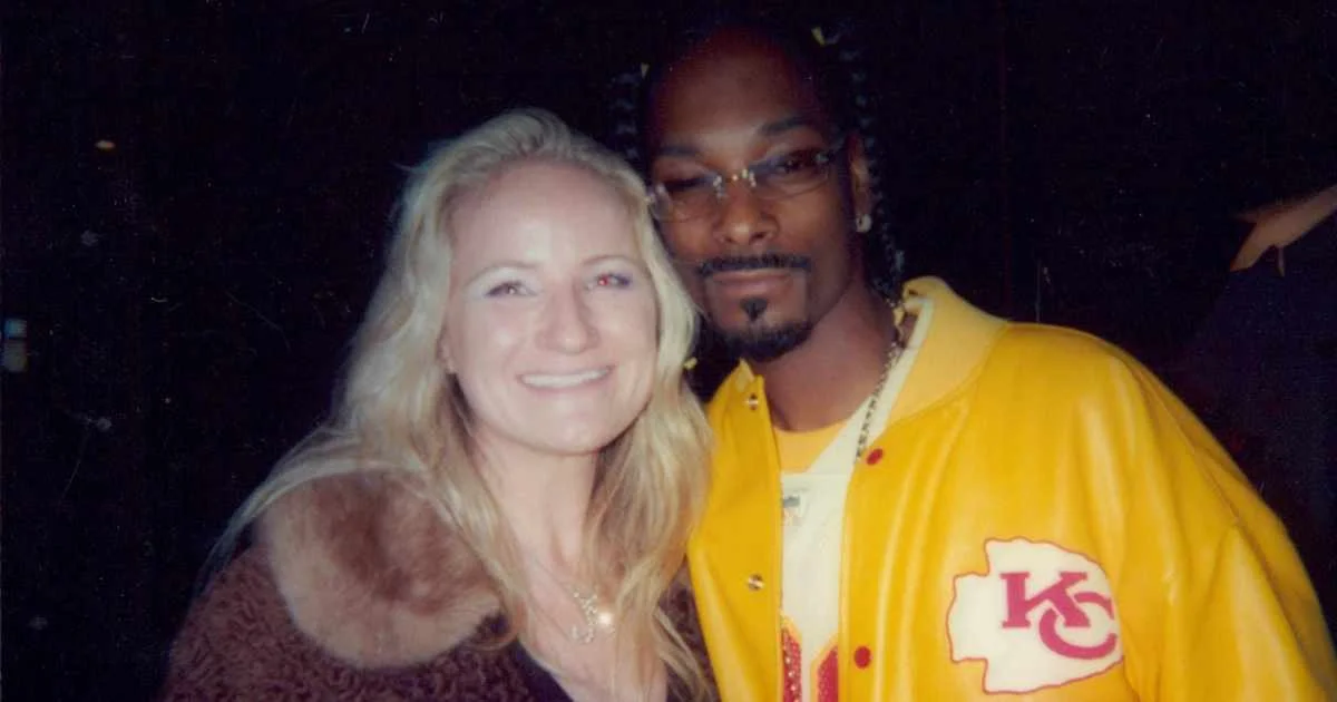 KP & SNOOP, VIBE AWARDS 2003 (YES, I’M WEARING A FUR AND FAKE DIAMOND)