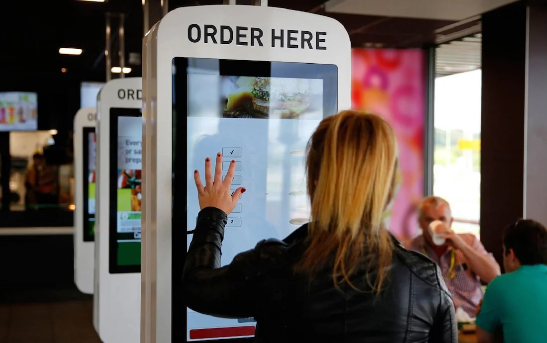 2.kiosk.jpg