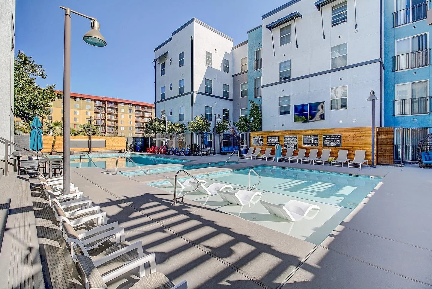 172055394_2194197787378279_5490255687490091370_n.jpg