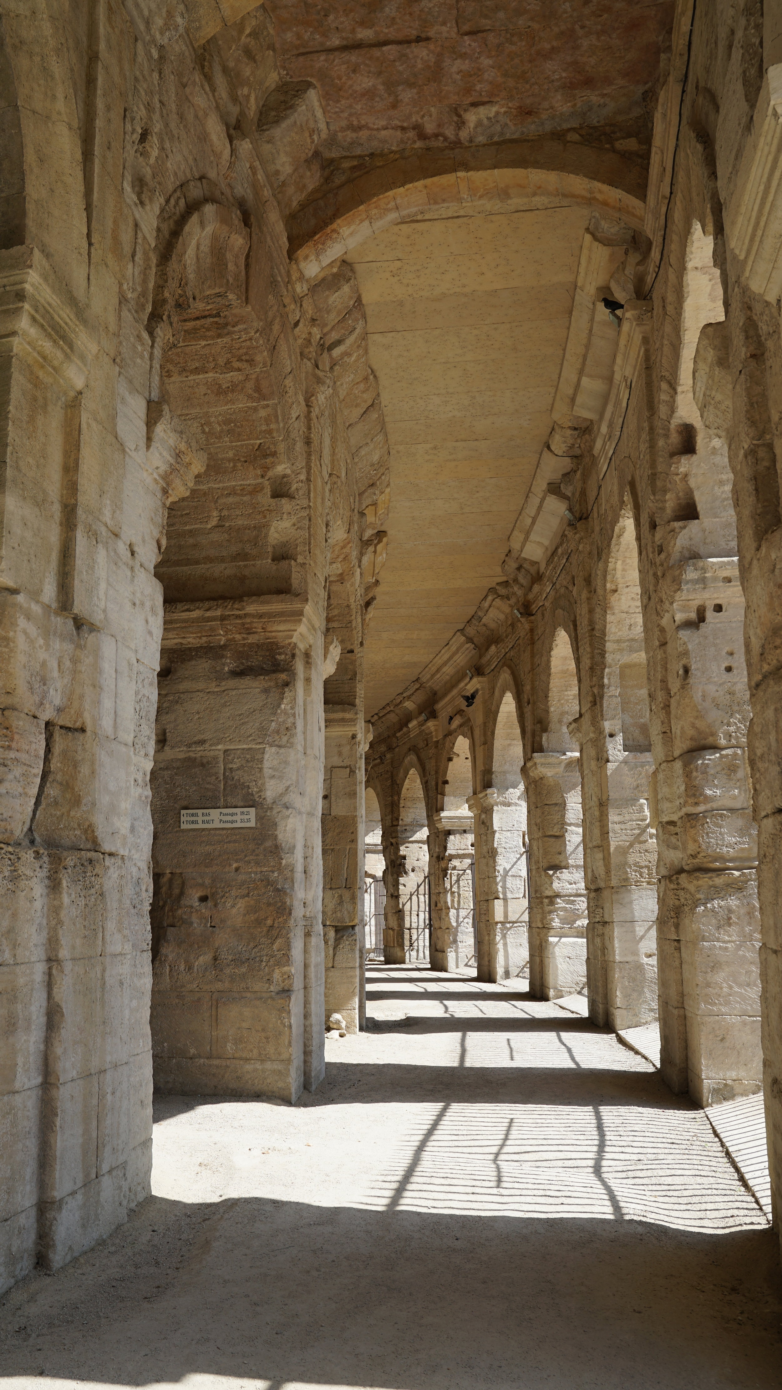 Arles. FR