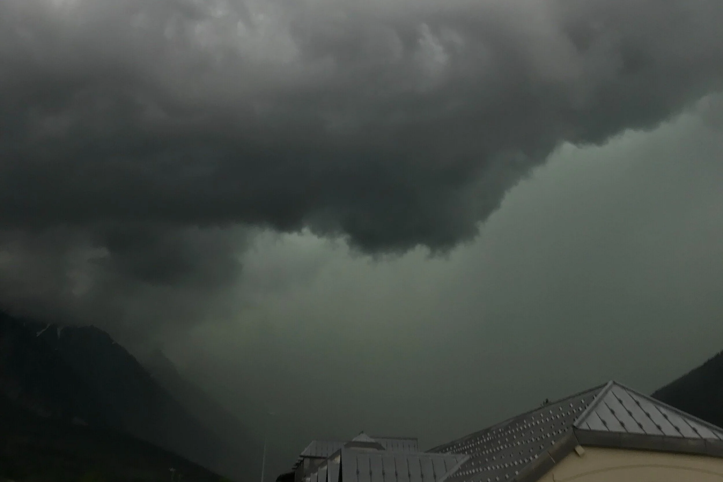 Tempest in a Thi-Pot