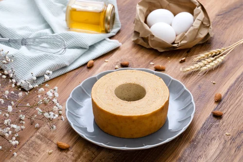 西目屋村の百花蜜バウム