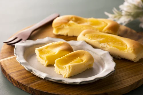 青森林檎のベイクドチーズケーキ