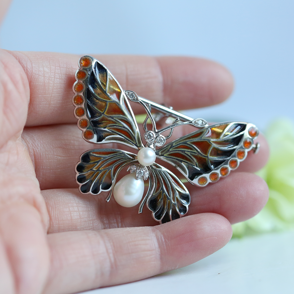 butterflynicolebarrneck3.png
