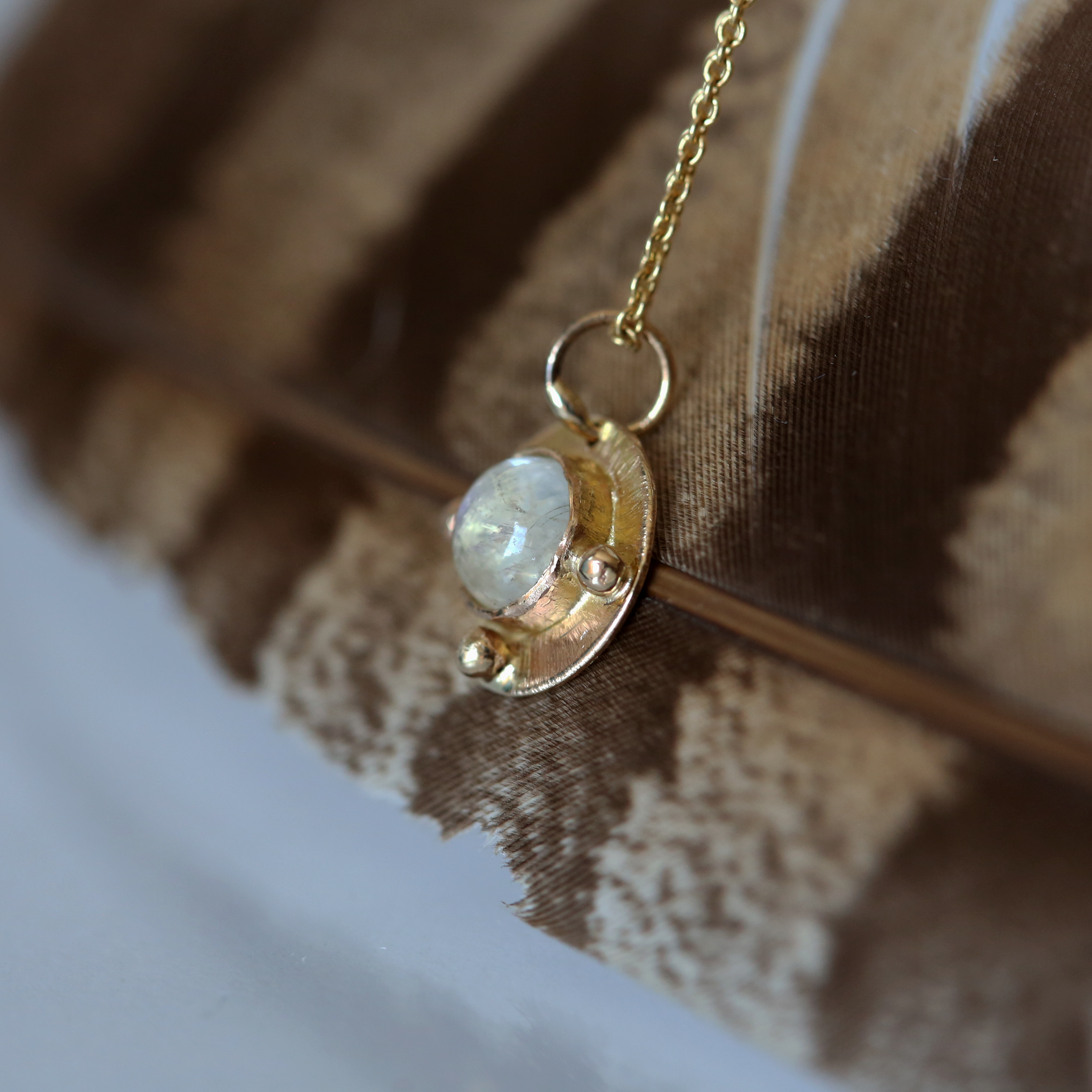 Moonstone Guided Heart Gold Necklace – Starfish Boulder