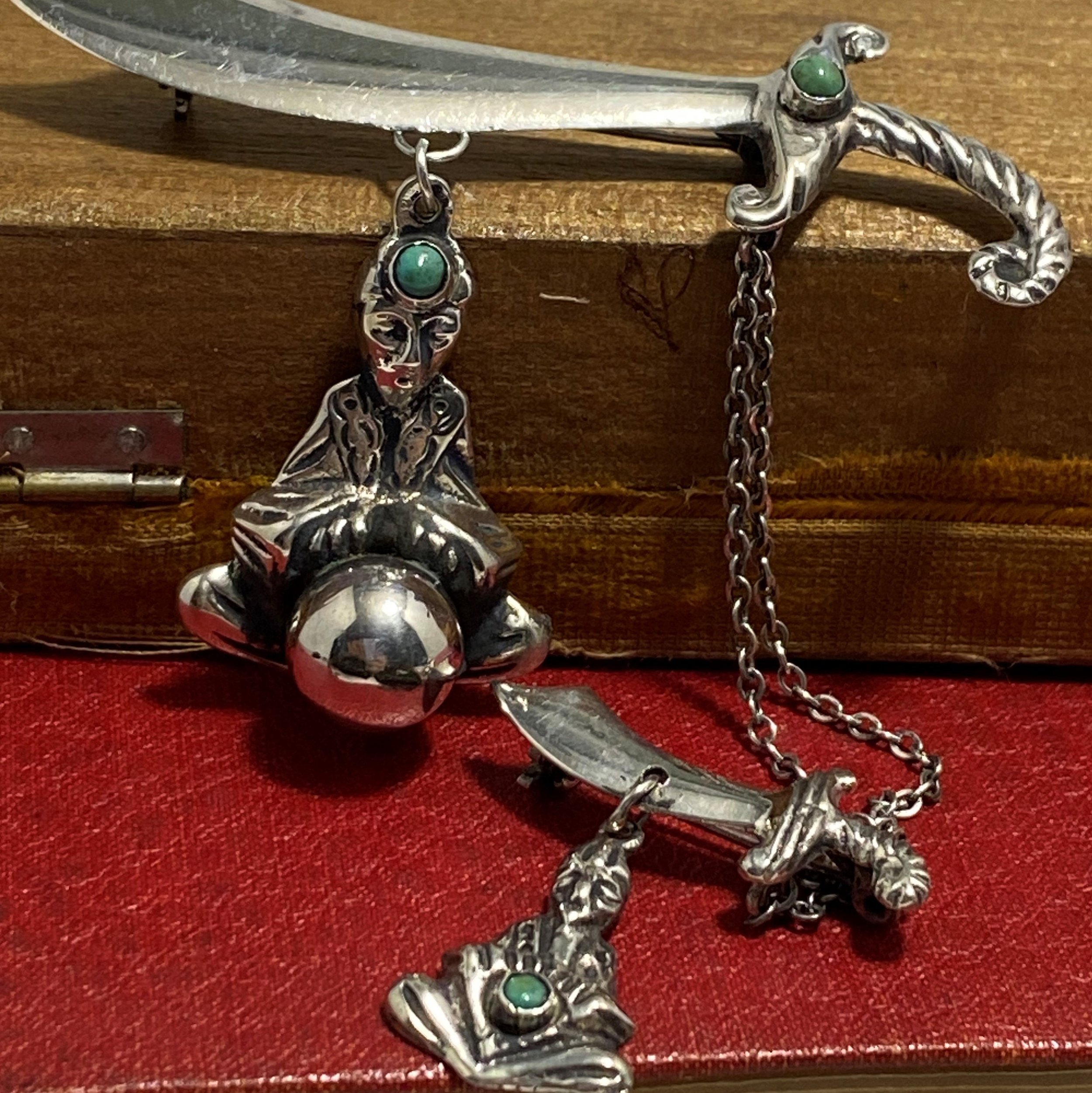 https://i.etsystatic.com/5889853/r/il/d31759/4445964634/il_fullxfull.4445964634_hz52.jpg