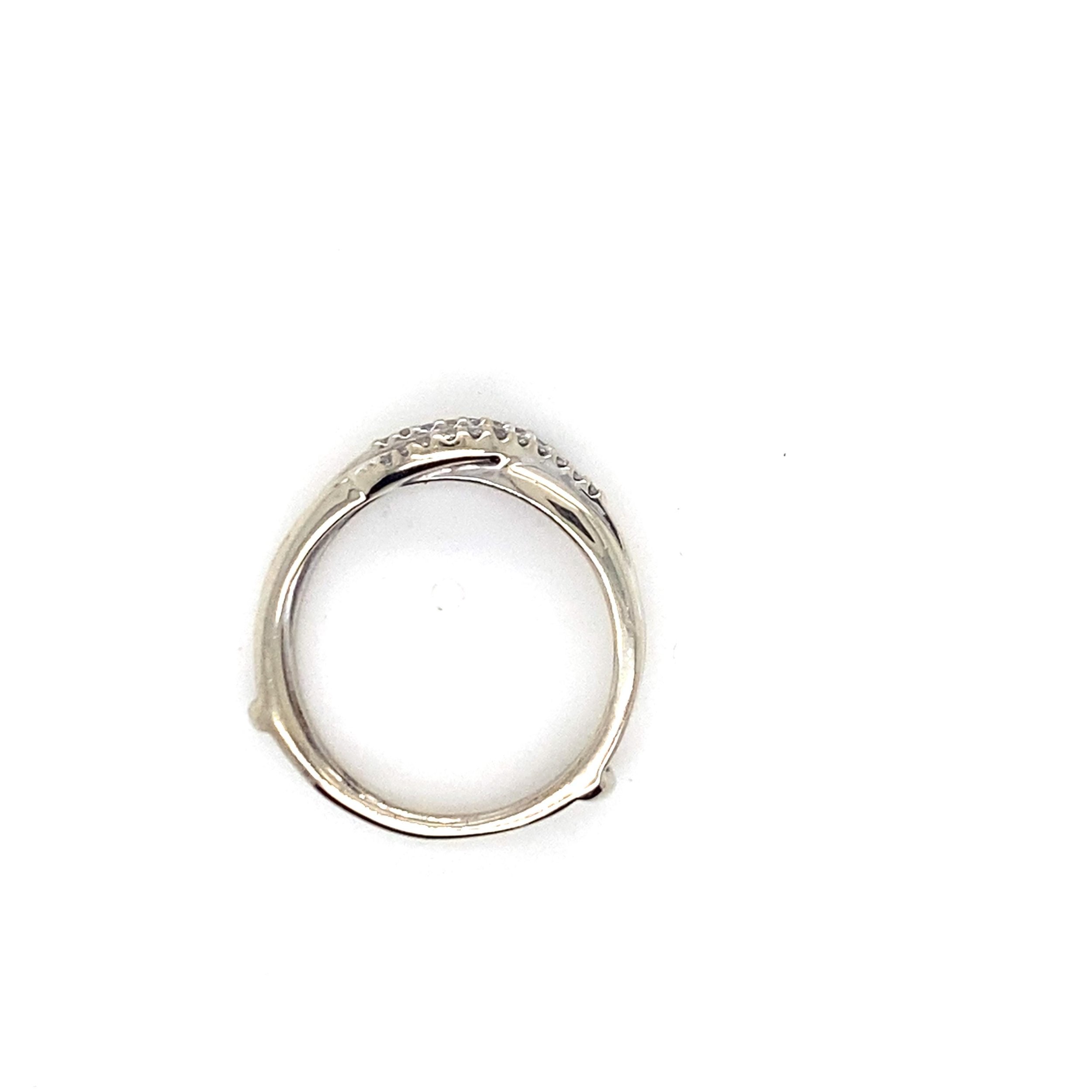 https://i.etsystatic.com/5889853/r/il/3e2a5c/6432963872/il_fullxfull.6432963872_n8x2.jpg