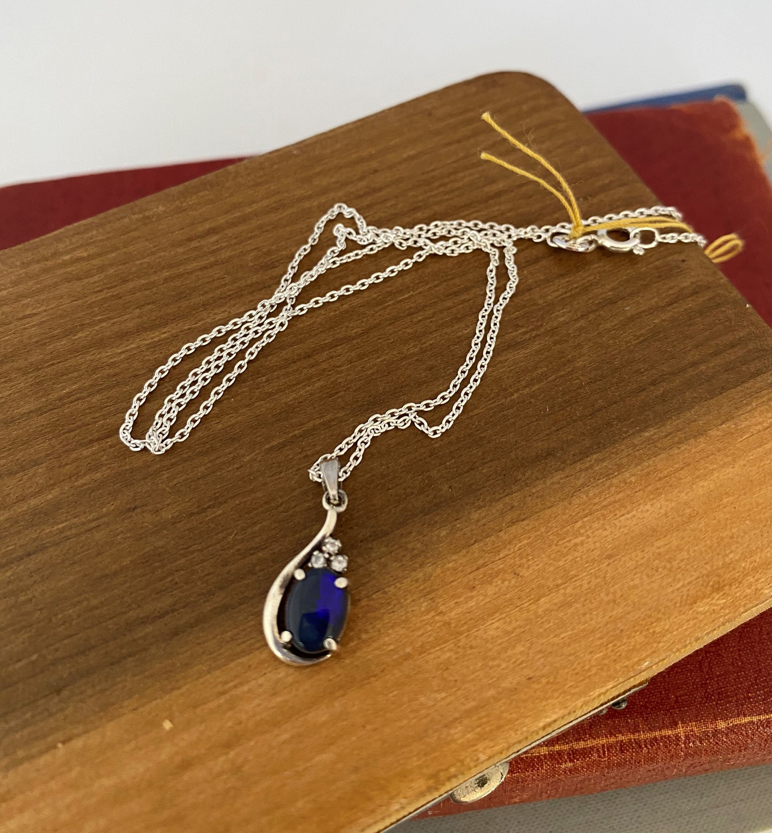 https://i.etsystatic.com/5889853/r/il/214667/3413018984/il_fullxfull.3413018984_nwg0.jpg