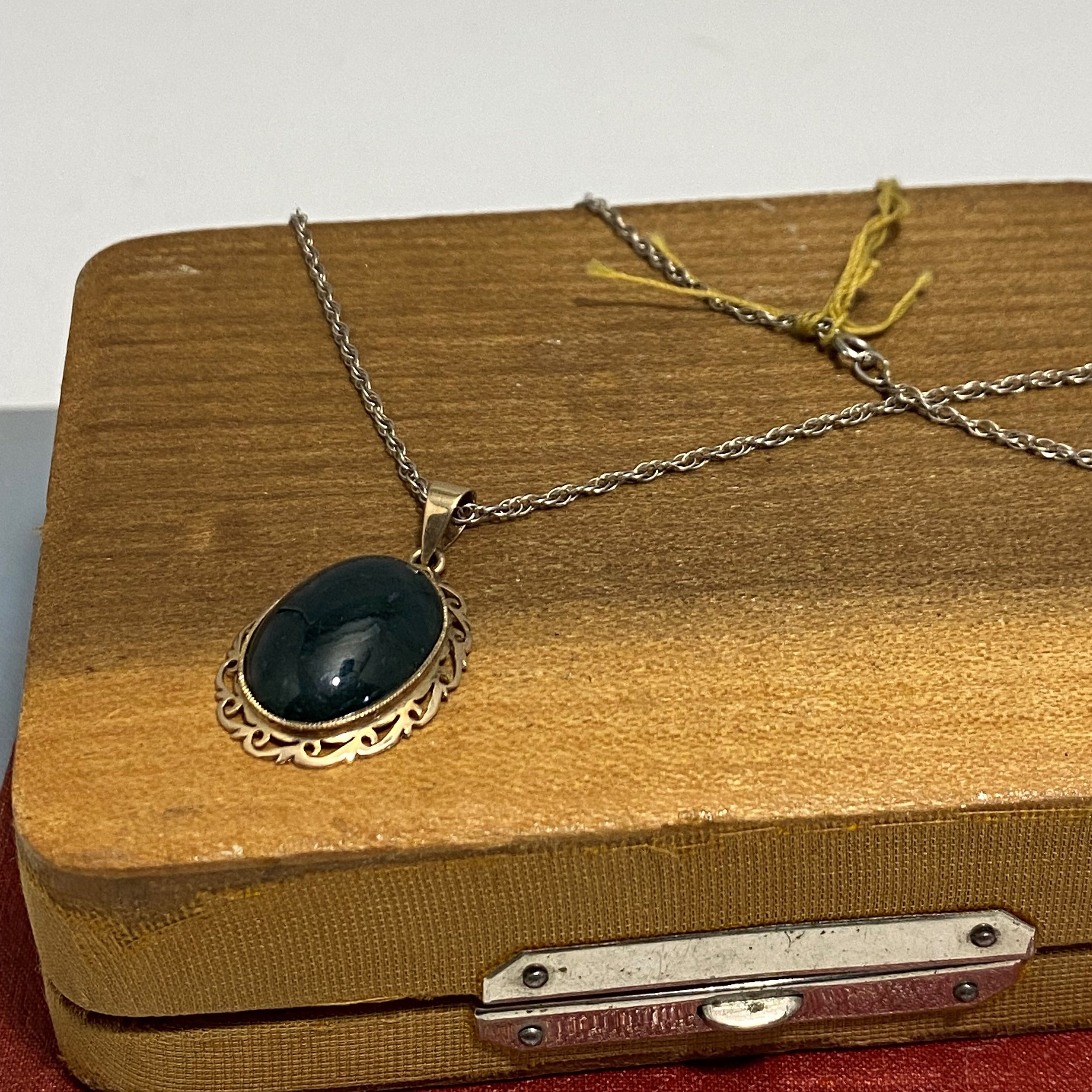 https://i.etsystatic.com/5889853/r/il/2676ca/4268275768/il_fullxfull.4268275768_2zkh.jpg