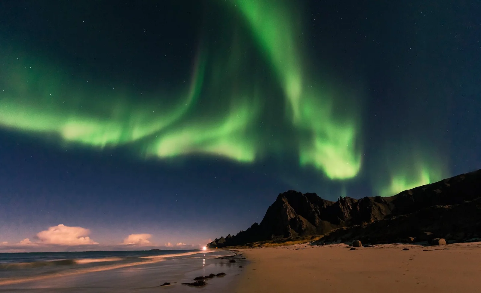 bleik norway aurora.jpeg