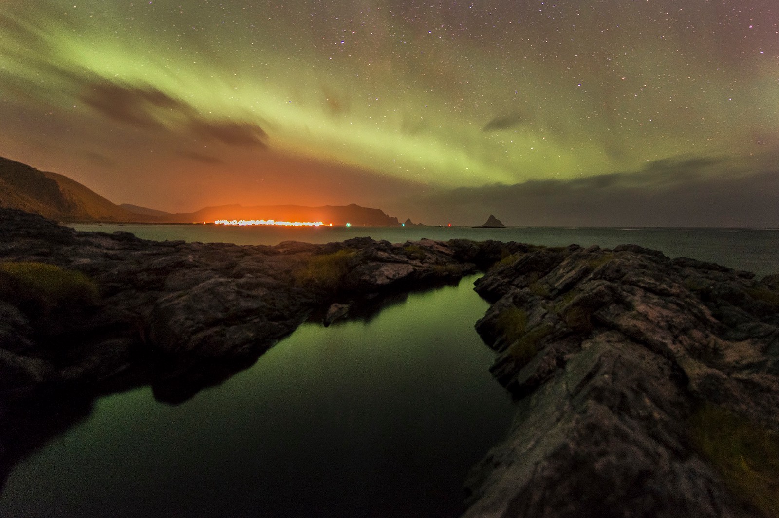aurora sea.jpeg