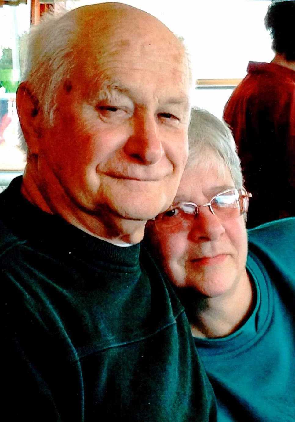 Robert "Bob" Leslie Stupka