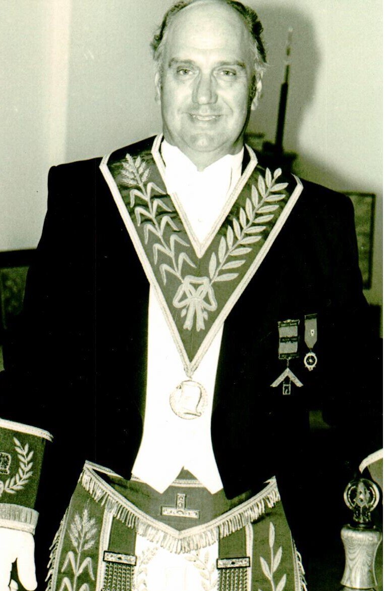 ray masonic lodge 001.jpg