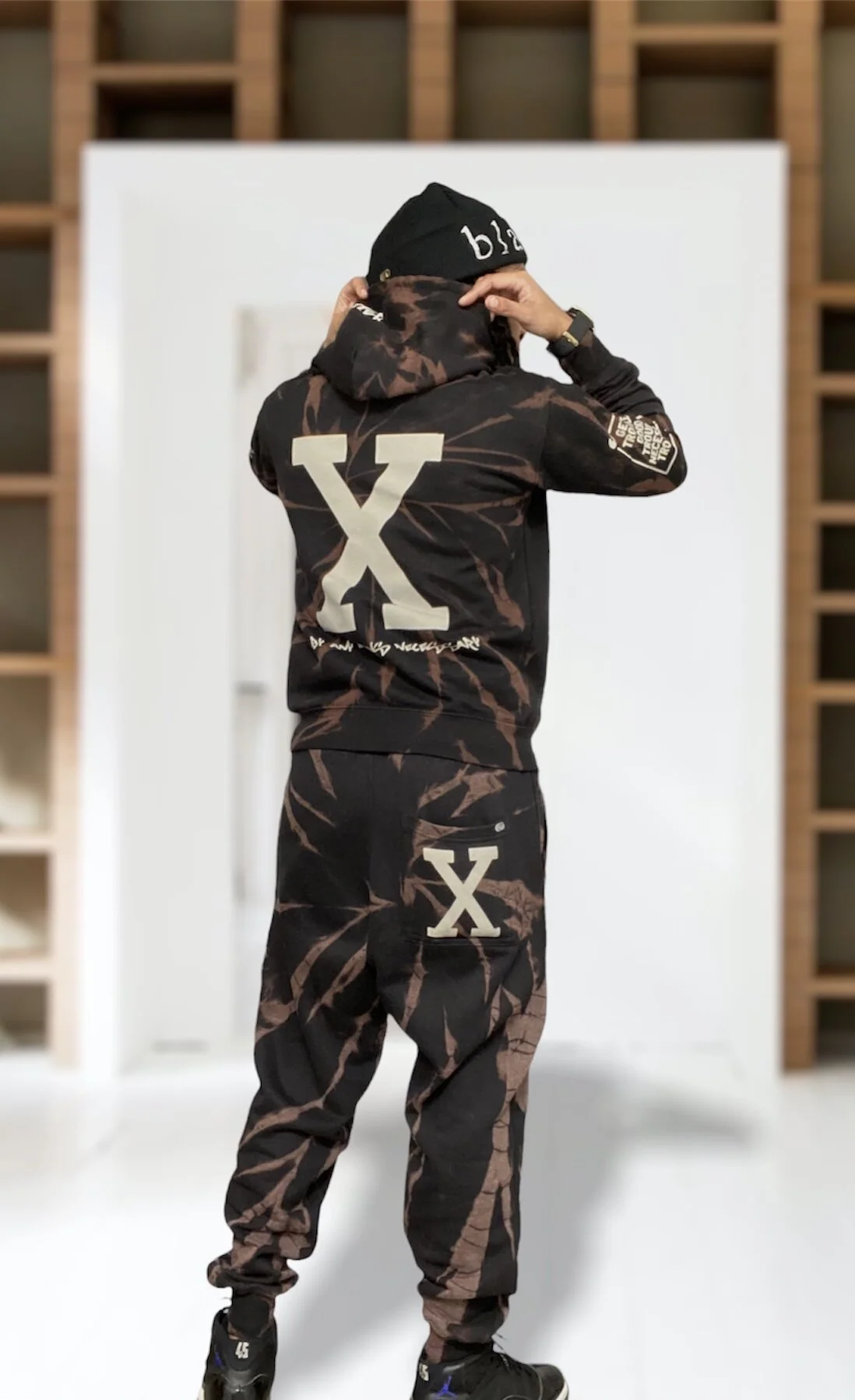 7874EDC4-F756-4CEF-AA5C-748CA1912400