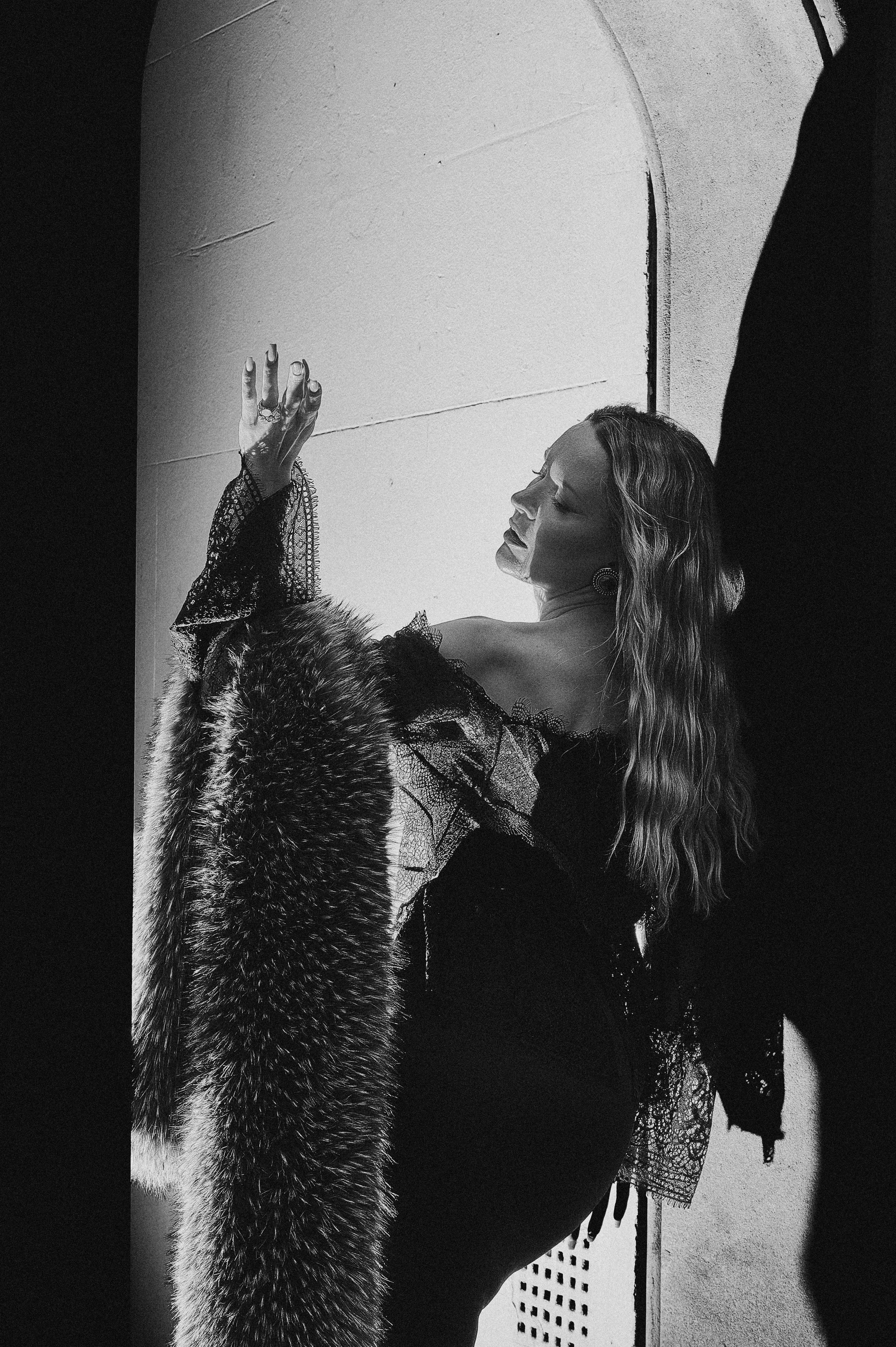 Using Hard Light and Shadow in Portrait Photography